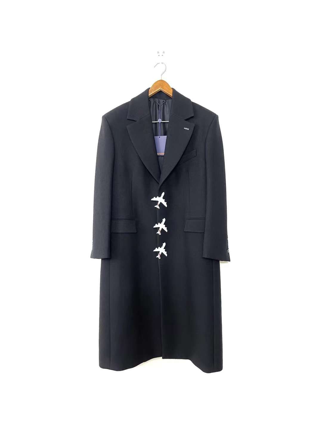 Louis Vuitton FW21 runway airplane button extra large coat Size US S / EU 44-46 / 1 - 2 Thumbnail