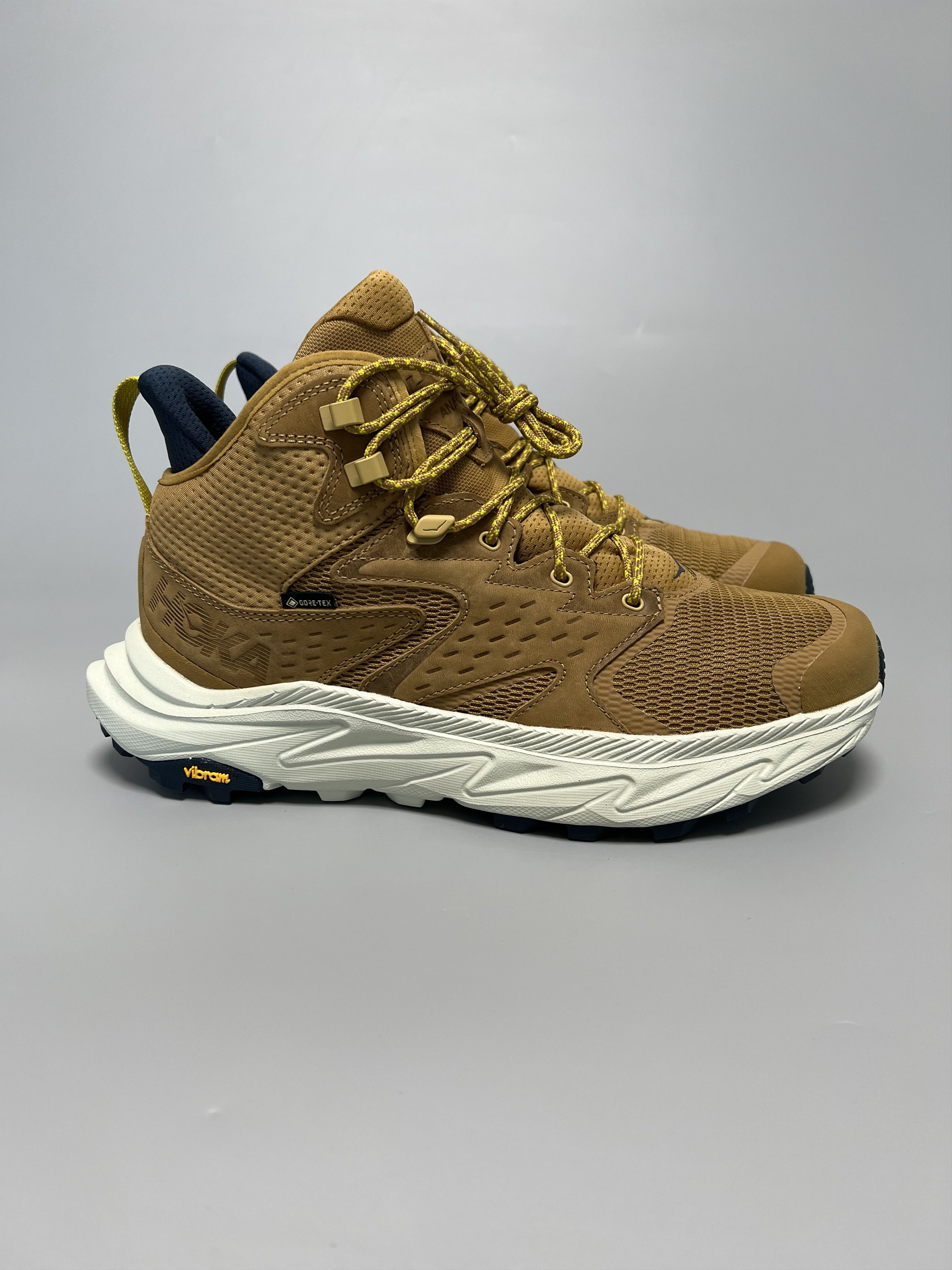 Hoka 10D Hoka One One Anacapa 2 Mid GTX Gore-Tex Hiking Shoes Size US 10 / EU 43 - 1 Thumbnail