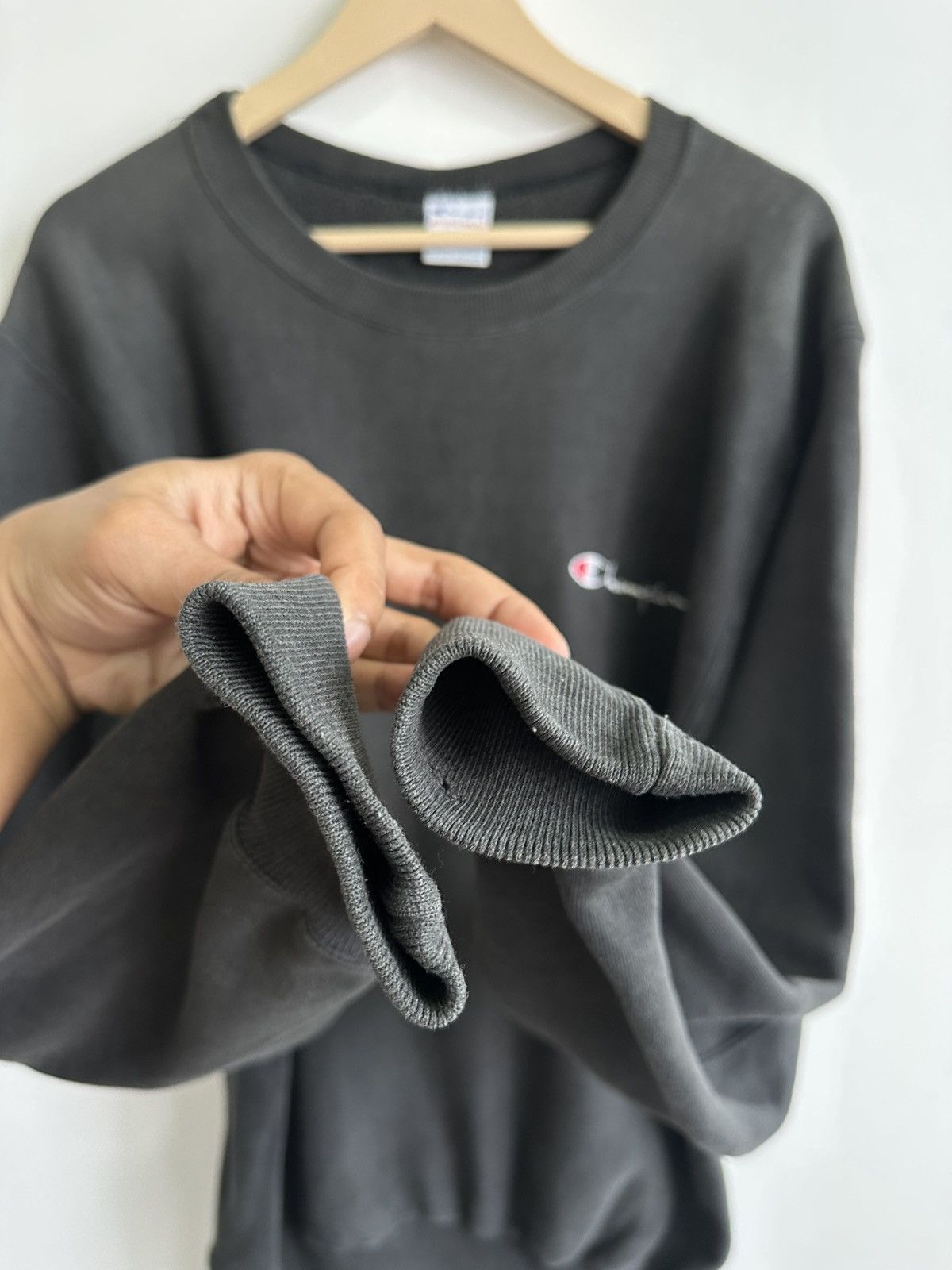 Vintage Vintage 80’s Champion Reverse Weave USA made Crewneck Size US L / EU 52-54 / 3 - 3 Thumbnail