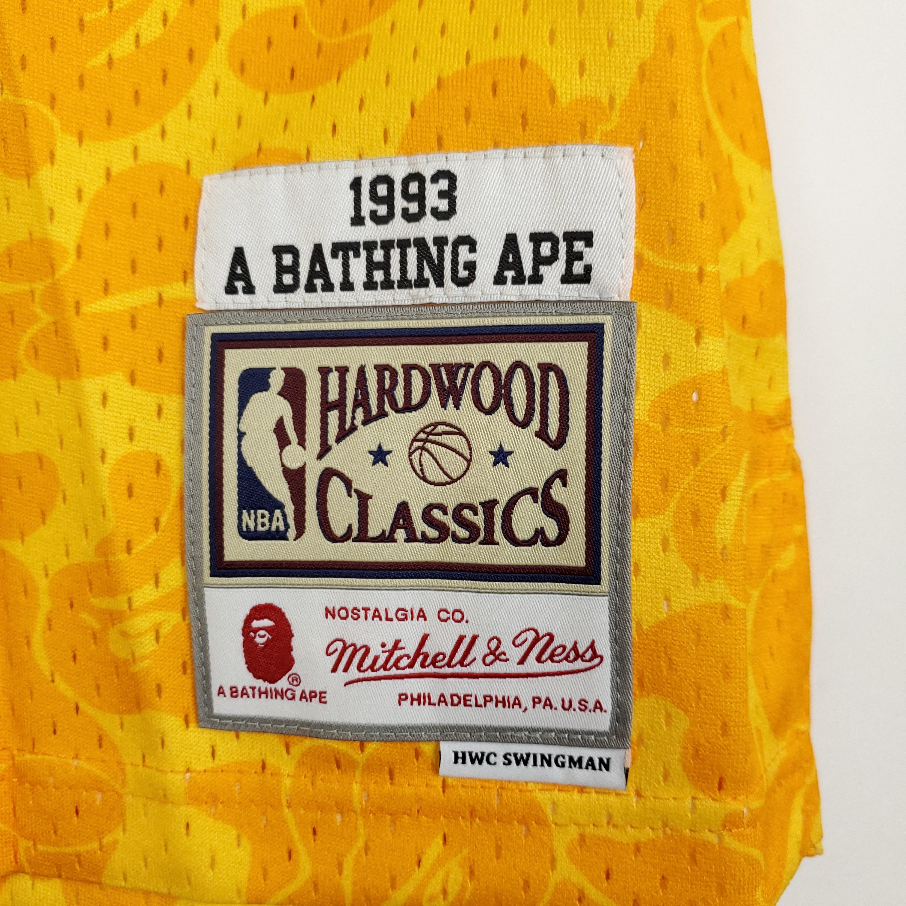 Bape × Mitchell & Ness Bape x Mitchell & Ness Lakers Swingman Jersey Size US S / EU 44-46 / 1 - 5 Thumbnail