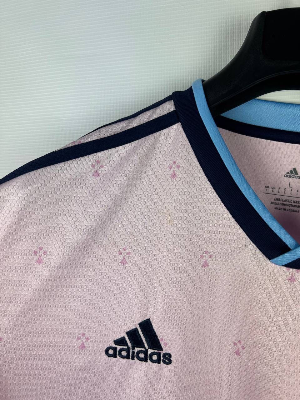 Adidas Arsenal Adidas 22/23 jersey t-shirt size L Size US L / EU 52-54 / 3 - 5 Thumbnail