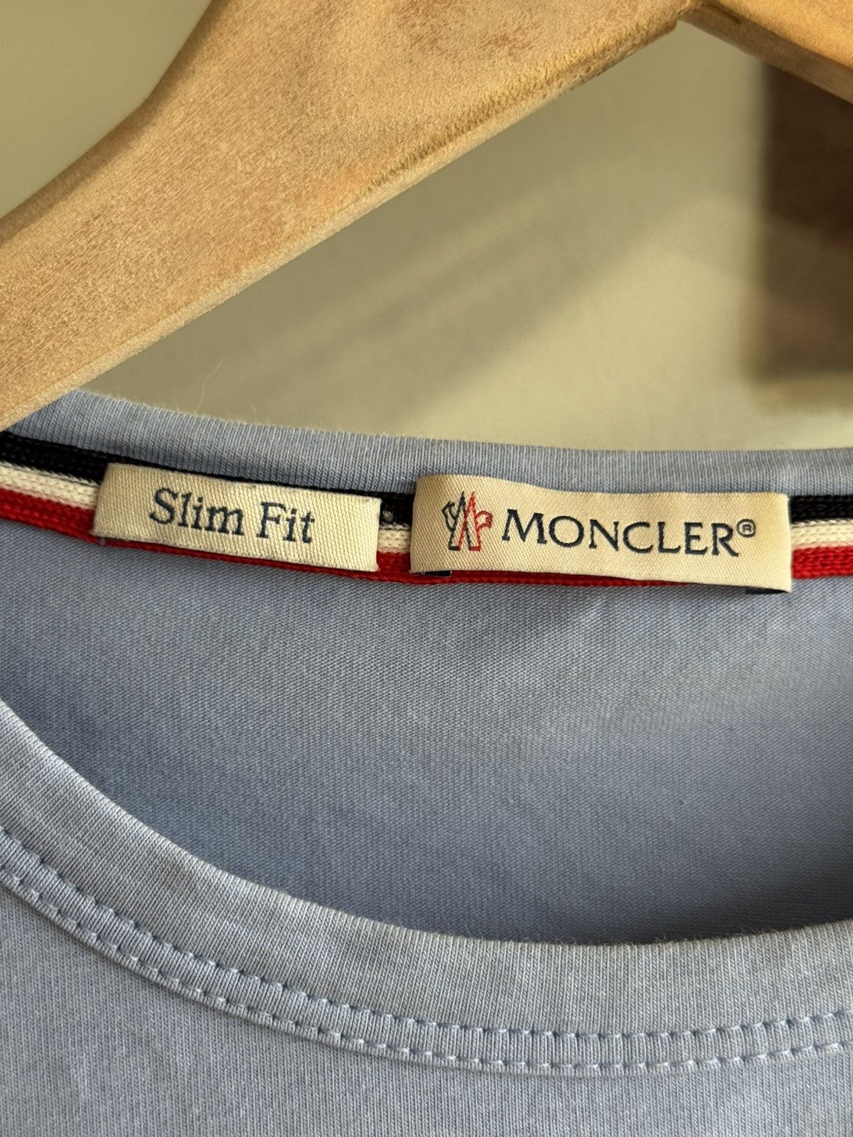 Moncler Moncler Blue luxury Tee Size US M / EU 48-50 / 2 - 8 Thumbnail
