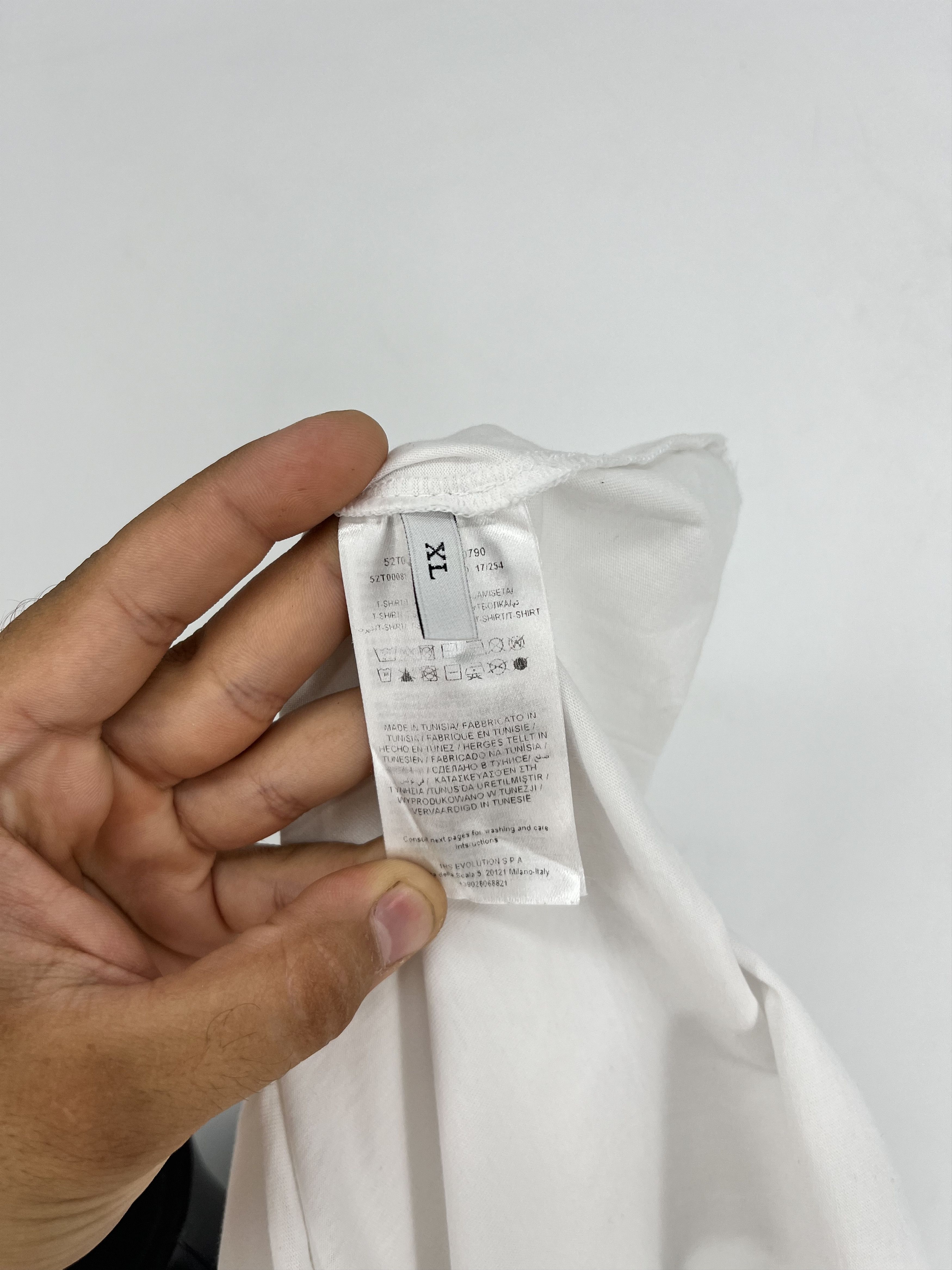 Trussardi Vintage Trussardi Jeans Sportswear White T shirt Size XL Size US XL / EU 56 / 4 - 9 Thumbnail