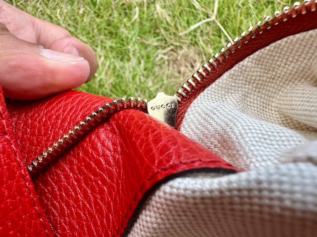 Gucci Authentic Gucci Swing Leather Medium Tote Bag Size ONE SIZE - 8 Thumbnail