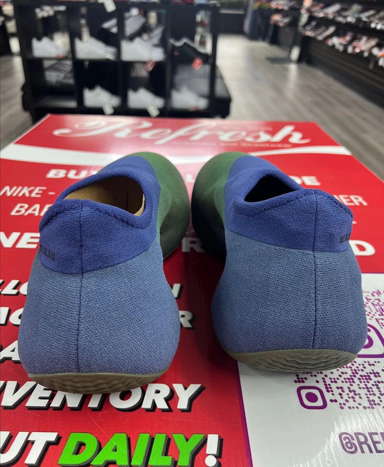 Adidas Yeezy Knit RNR Faded Azure Size 11.5 Size US 11.5 / EU 44-45 - 5 Thumbnail