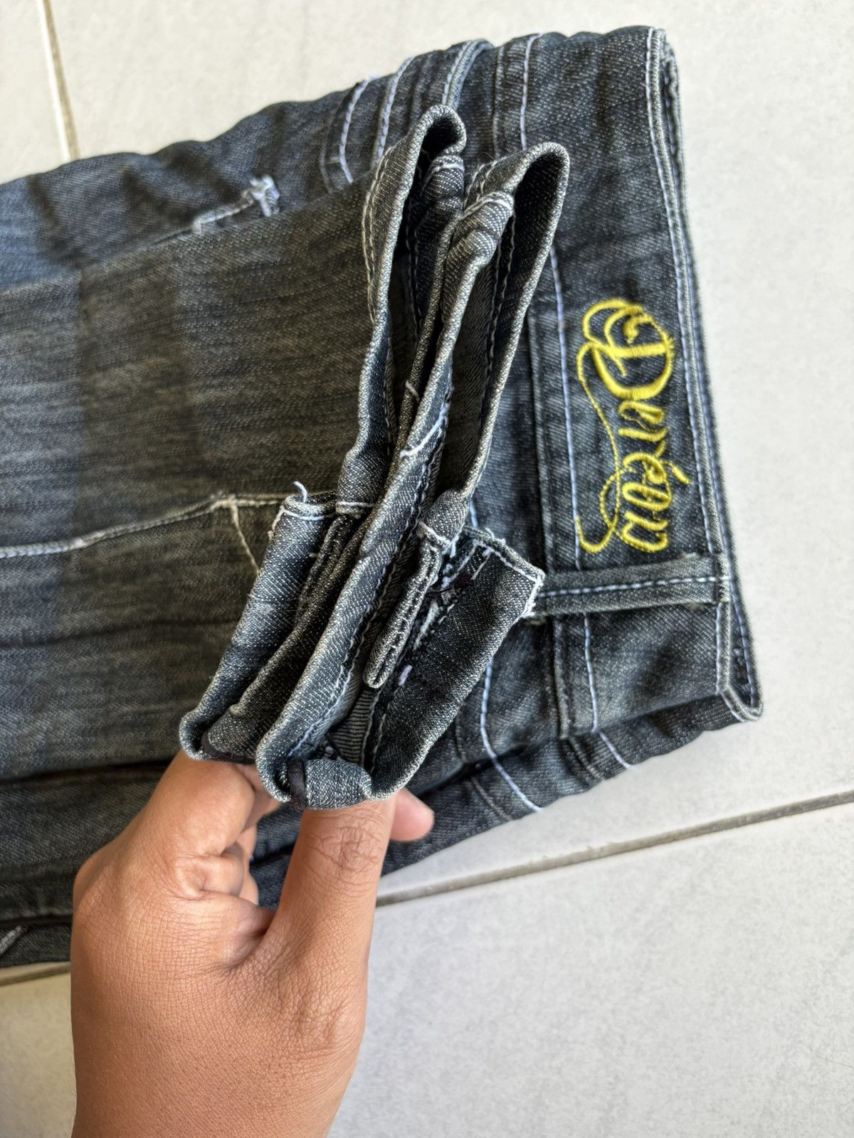 Other Dereon Streetwear Distressed Denim Size US 33 - 18 Thumbnail