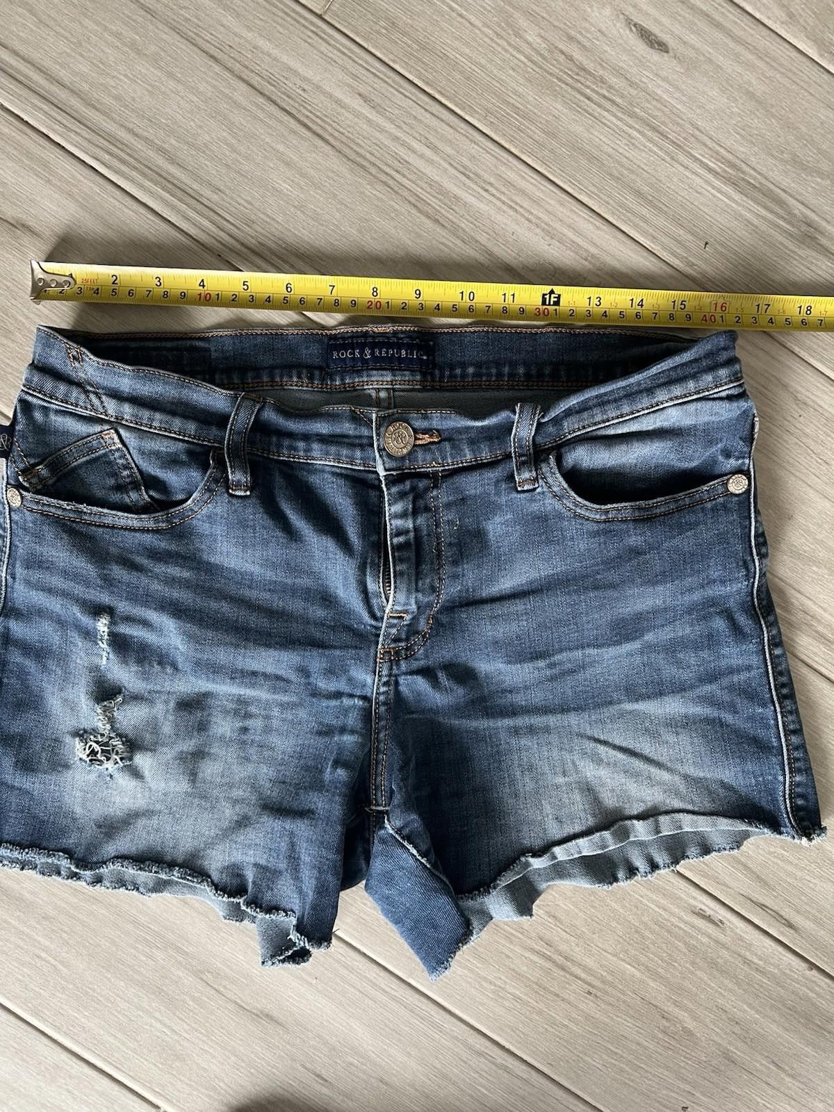 Rock & Republic Rock & Republic Shorts Size 12 Blue Denim Cutoff Stretch Size 34" / US 12 / IT 48 - 7 Thumbnail