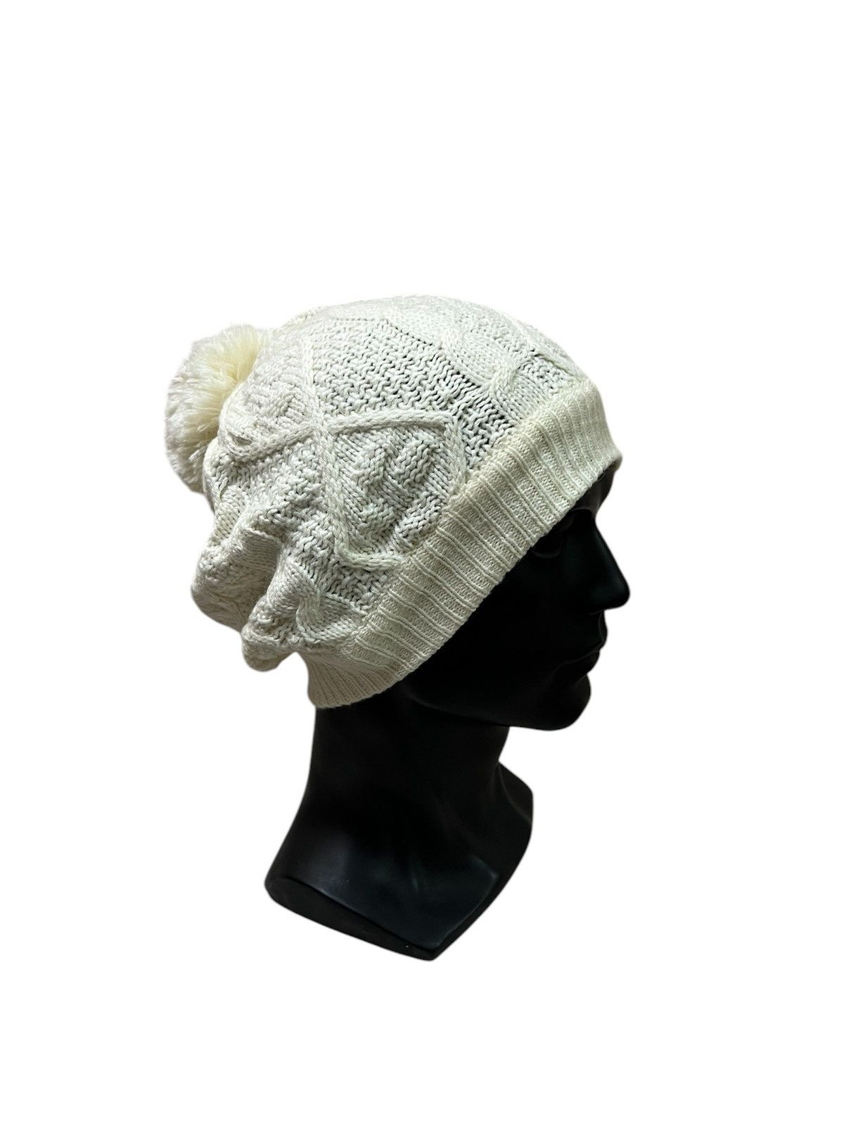 Japanese Brand Japanese Brand Uniqlo Crochet Beanie Hats Size ONE SIZE - 1 Thumbnail