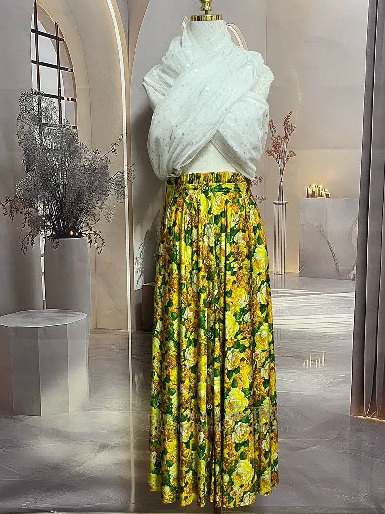 Vetements Vetements size S Yellow Floral Dress Size 22" - 1 Thumbnail