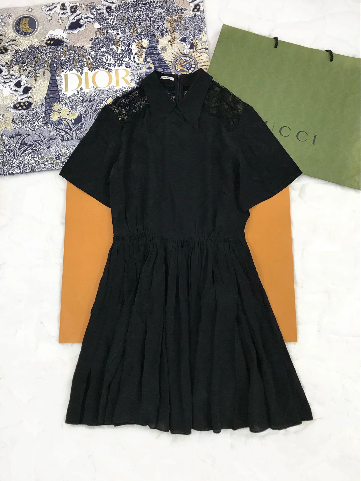 Miu Miu Miu Miu Black Lapel Lace Dress Size M / US 6-8 / IT 42-44 - 1 Thumbnail