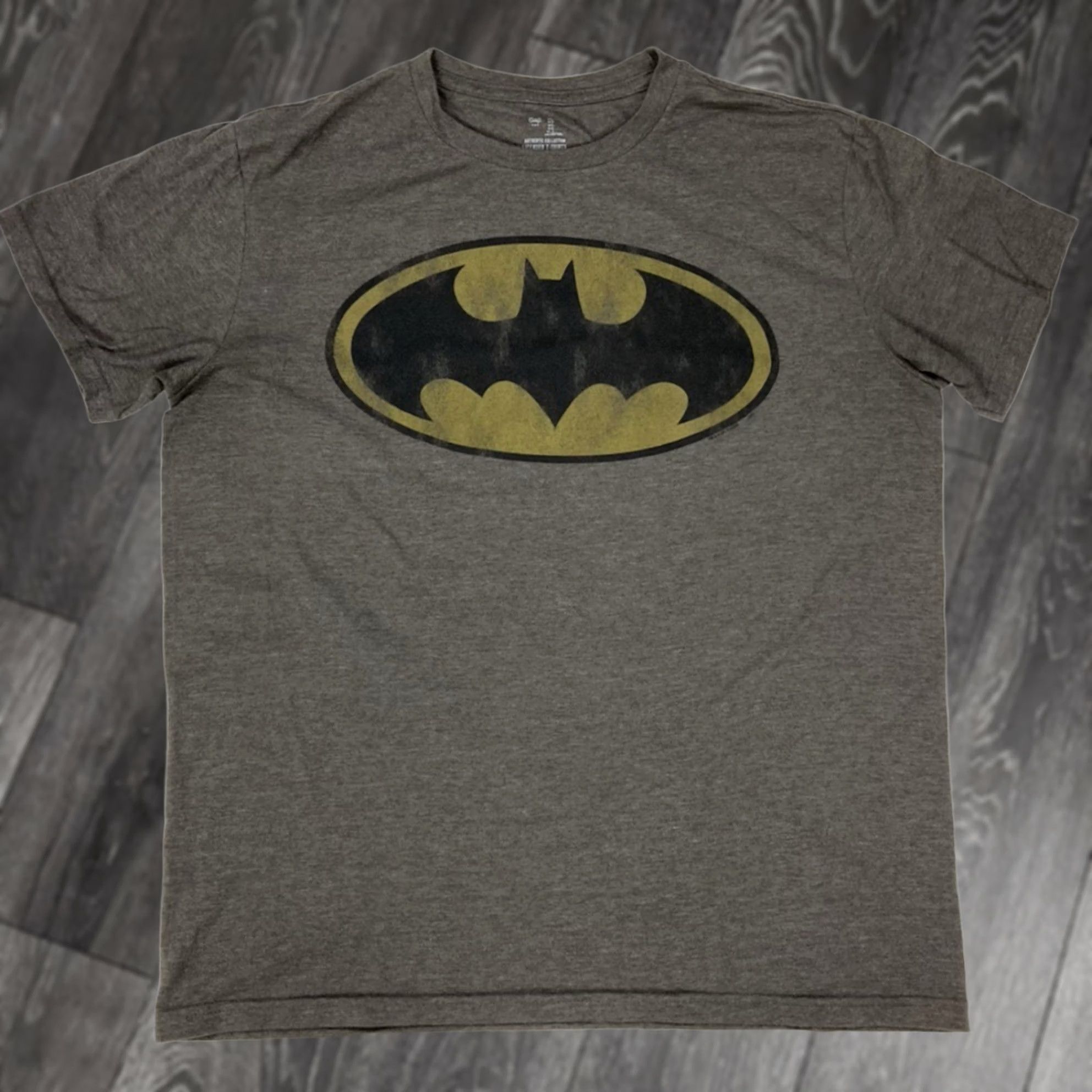 Gap VINTAGE Gap Batman Logo Graphic T-shirt Men L Brown Heather Retro Movie Merch Graphic Print Short Sleeve Crew Neck 2020s Mens Size US L / EU 52-54 / 3 - 1 Thumbnail