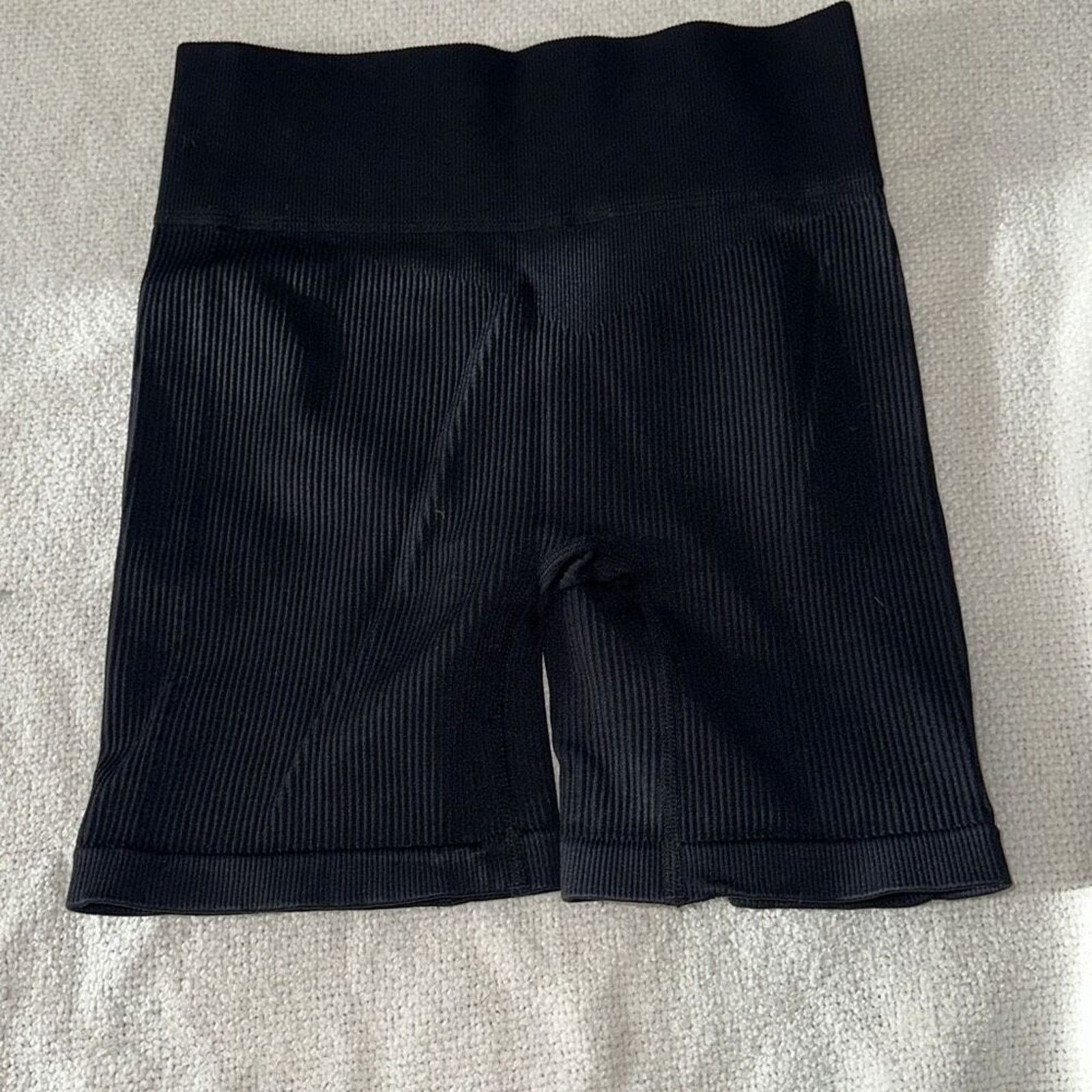 Other Amazon Black Ribbed Bike Shorts | Sz S Size 27" / US 4 / IT 40 - 3 Thumbnail