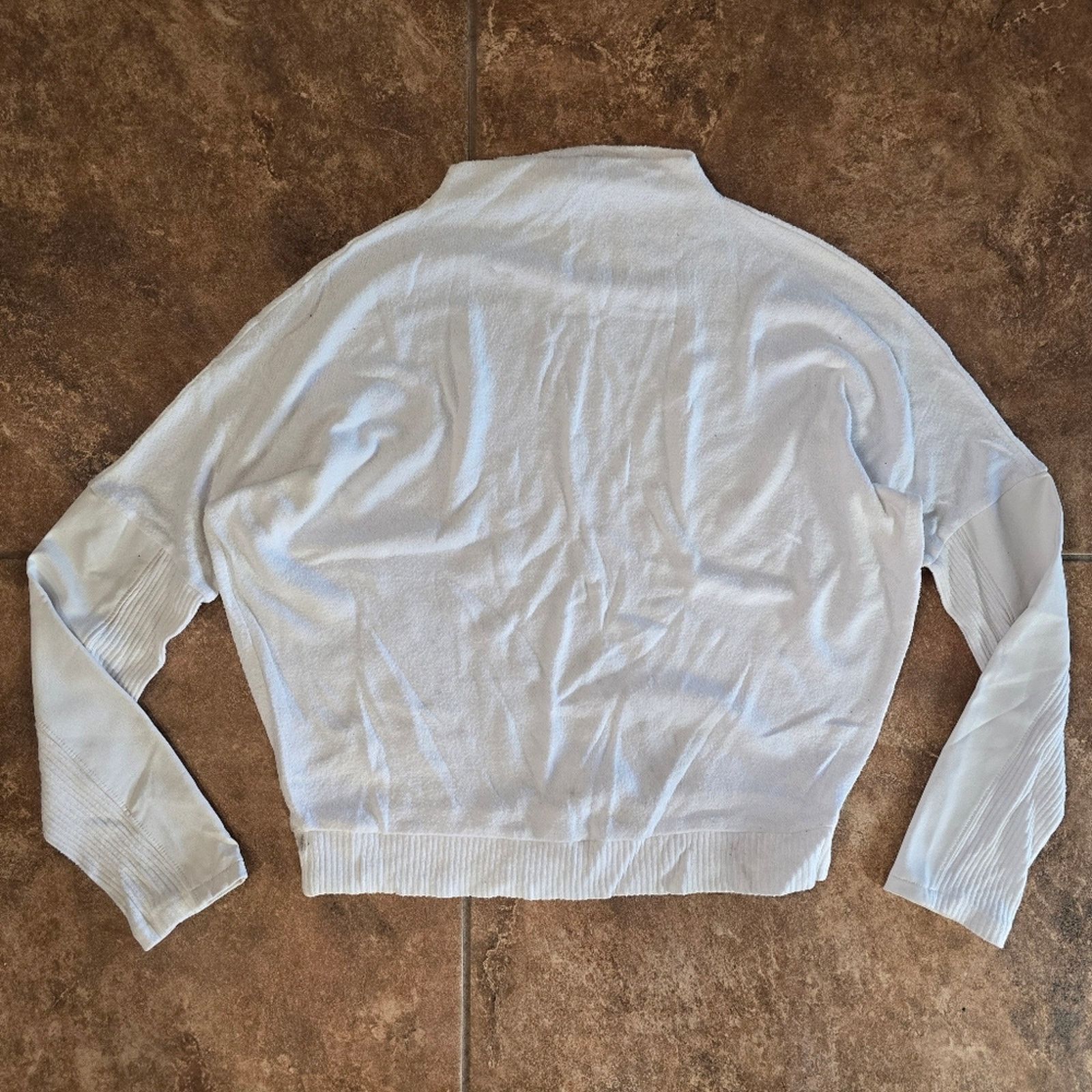 Express White Leather Sleeve | EXPRESS | Long Sleeve Size XS / US 0-2 / IT 36-38 - 2 Thumbnail
