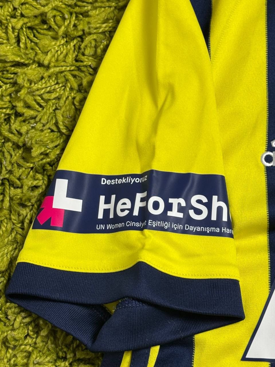 Other STEAL! 2020 Fenerbahce Fc Home Jersey Size US S / EU 44-46 / 1 - 6 Thumbnail