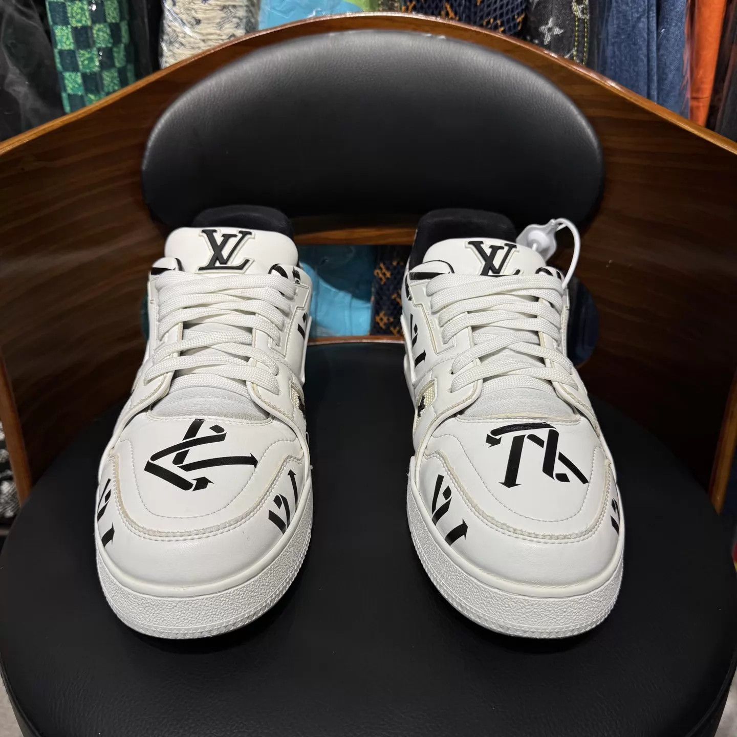 Louis Vuitton LV Trainer White Black All Over Print VGC Size US 10 / EU 43 - 2 Thumbnail