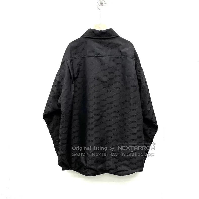 Balenciaga Balenciaga Classic Full Print Dark Pattern Logo Cotton Jac Size US L / EU 52-54 / 3 - 2 Thumbnail