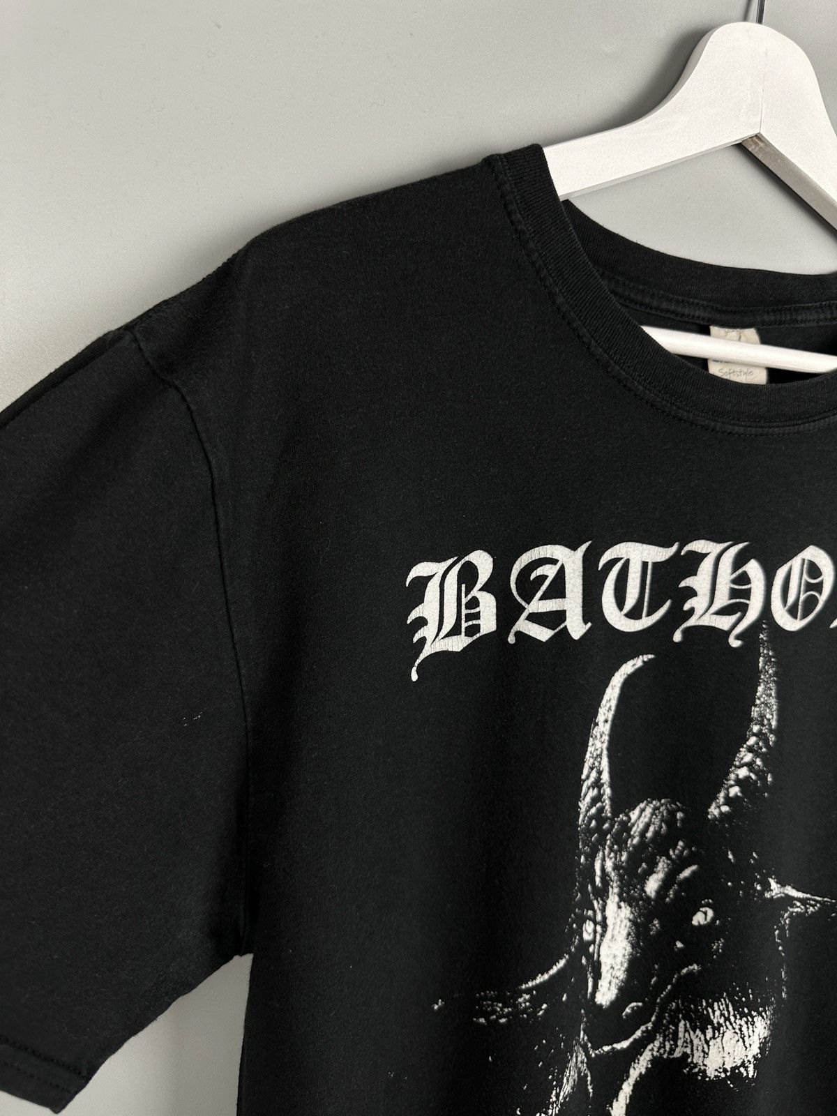 Band Tees Bathory Pentagram Goat Metal T Shirt Tee Rock Vintage 90s Size US L / EU 52-54 / 3 - 10 Thumbnail