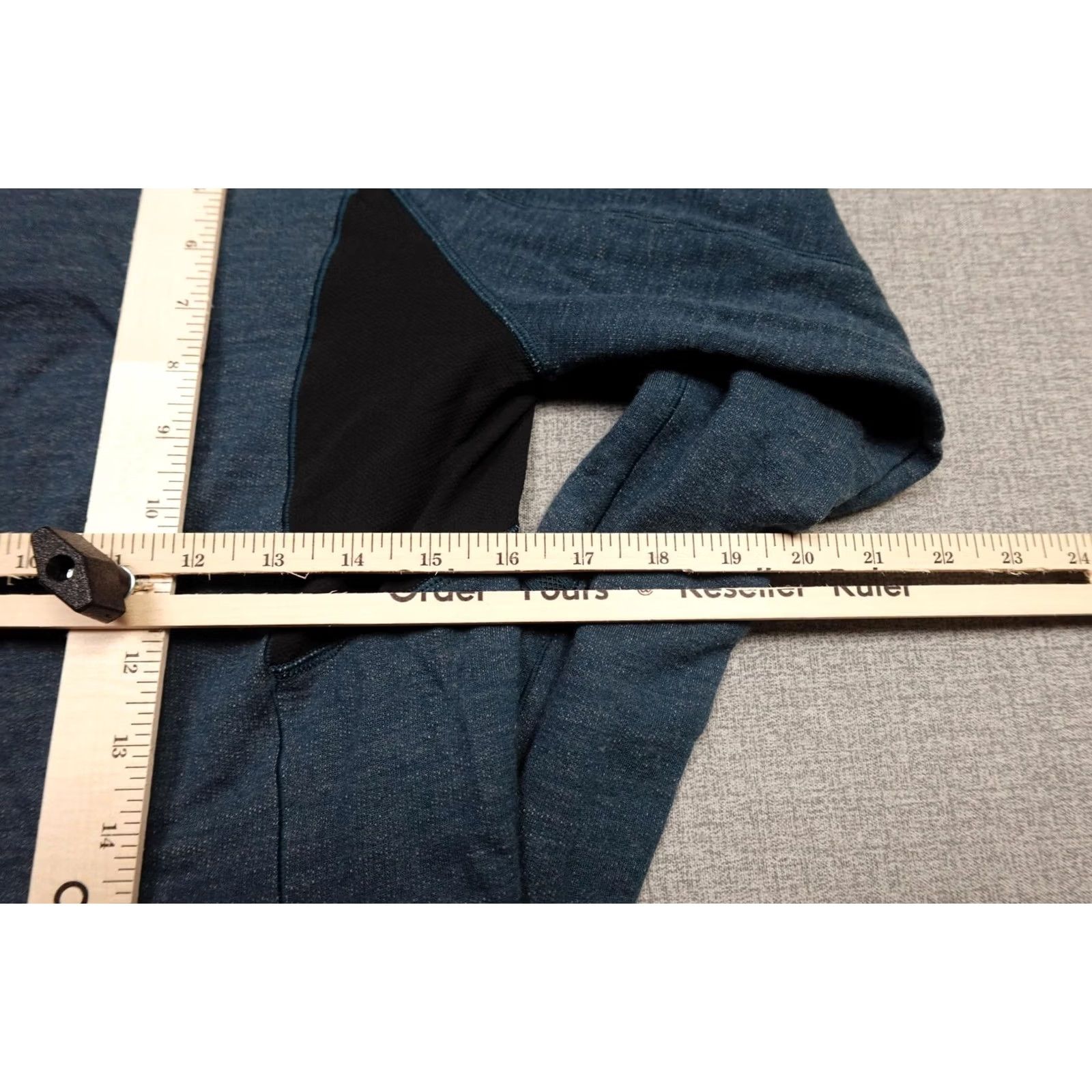 Lululemon VINTAGE? No. Size M / US 6-8 / IT 42-44 - 7 Thumbnail