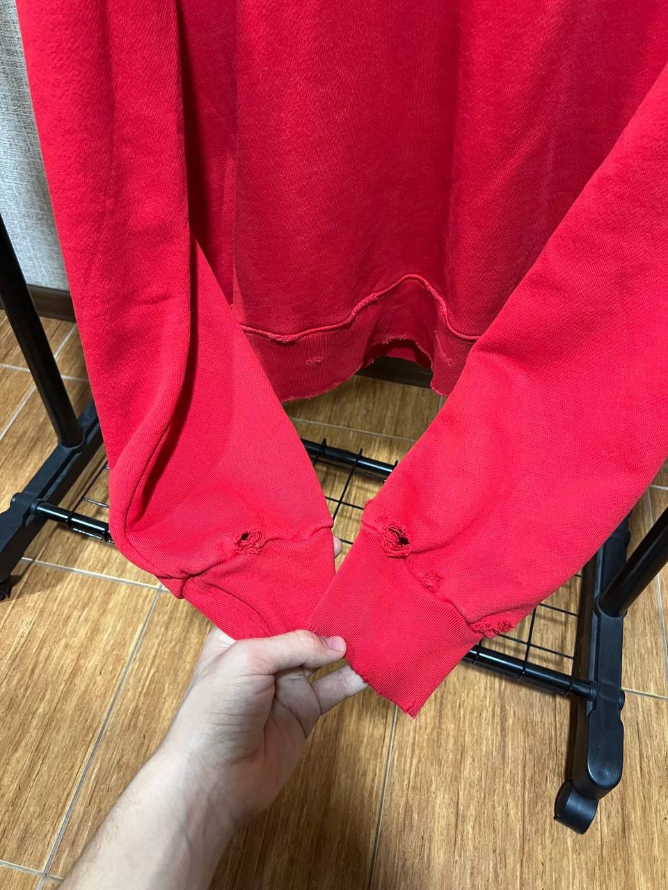 Amiri AMIRI RED DEGRADE SILVER LOGO DISTRESSED SWEATSHIRT Size US M / EU 48-50 / 2 - 6 Thumbnail