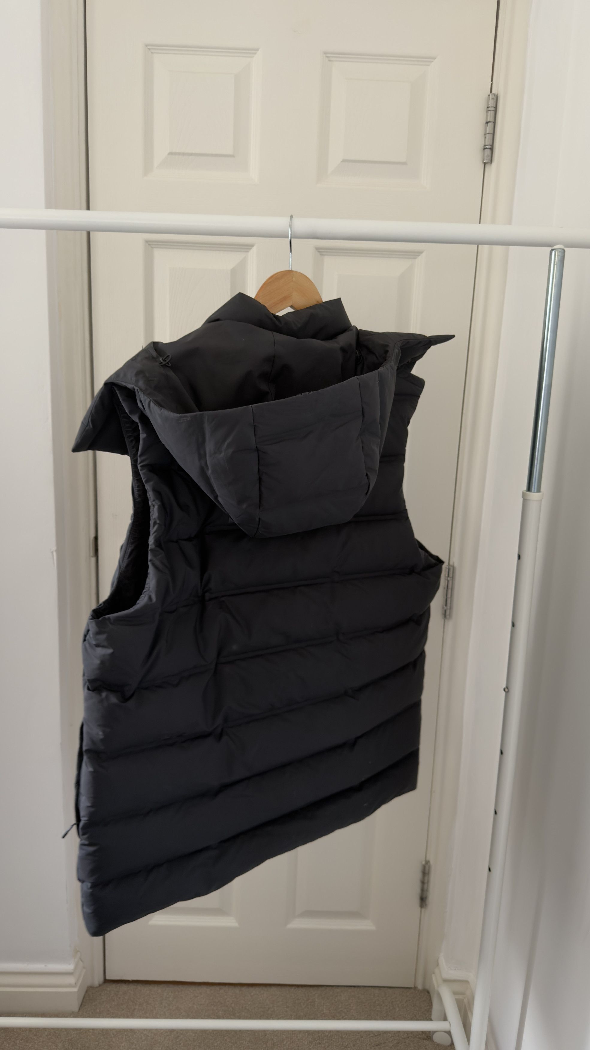 Y-3 Y-3 Oversized Down Puffer Vest Black Size M Size US M / EU 48-50 / 2 - 2 Thumbnail