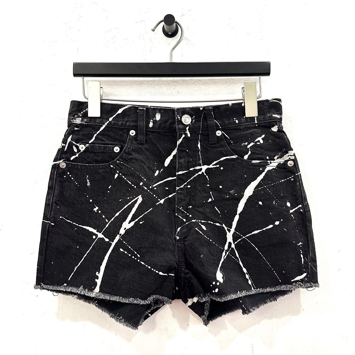 Saint Laurent Paris Saint Laurent Paint Splatter Denim Shorts 28 Size 28" / US 6 / IT 42 - 1 Thumbnail