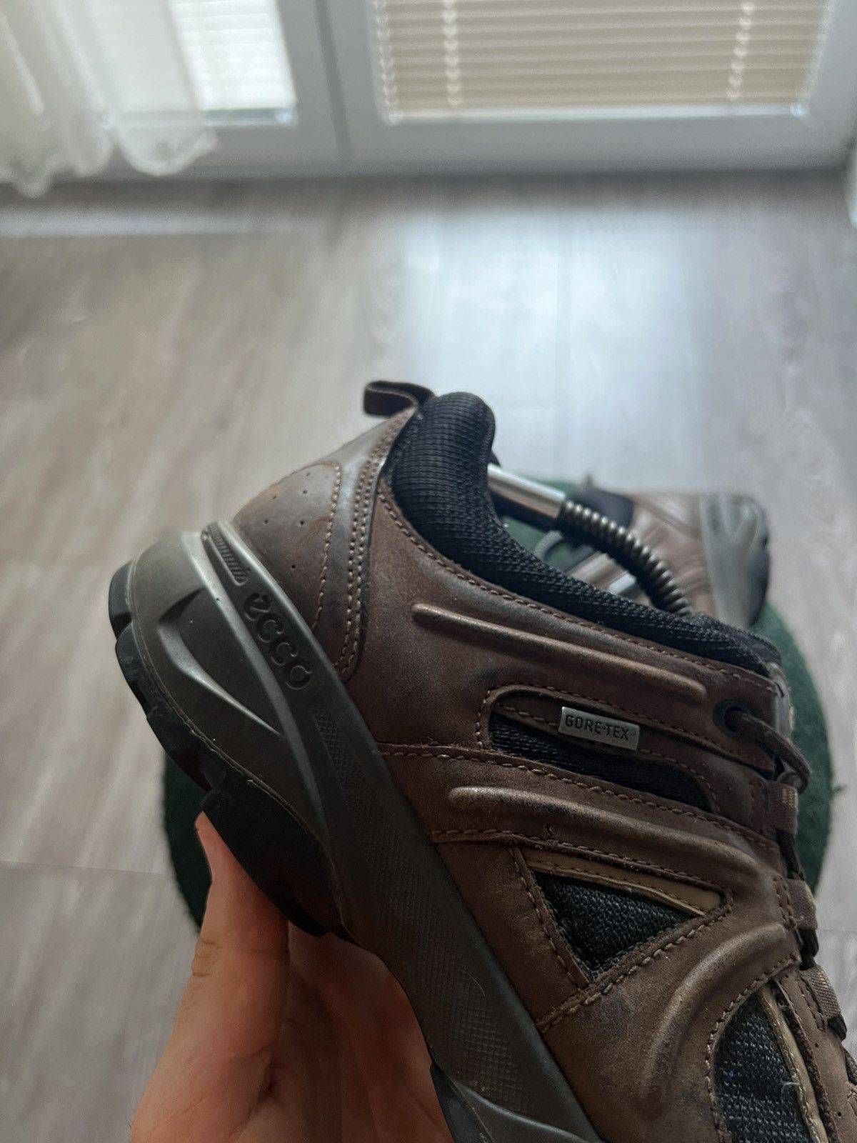 Ecco × Genuine Leather × Goretex ‼️Ecco Leather Gore-Tex R Line Oudoor Style Low Sneakers‼️ Size US 8.5 / EU 41-42 - 7 Thumbnail