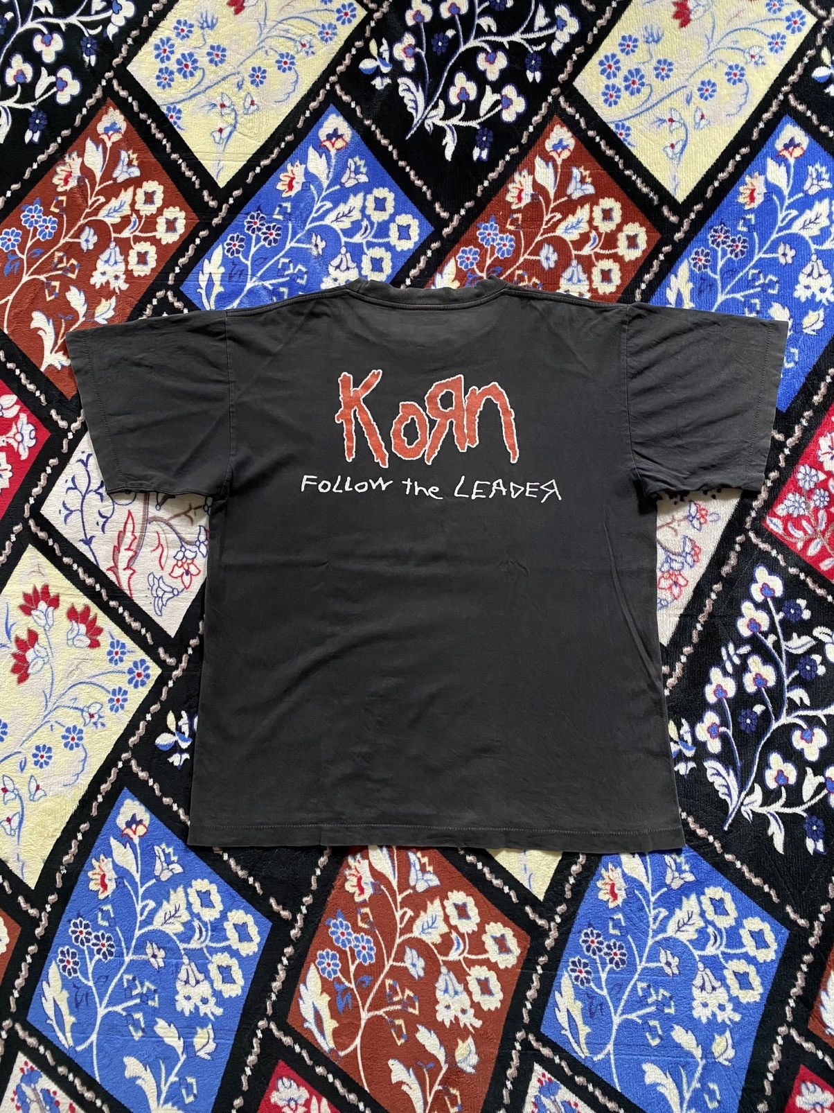 Vintage Vintage Korn Follow The Leader Tshirt 90s Size US L / EU 52-54 / 3 - 2 Thumbnail