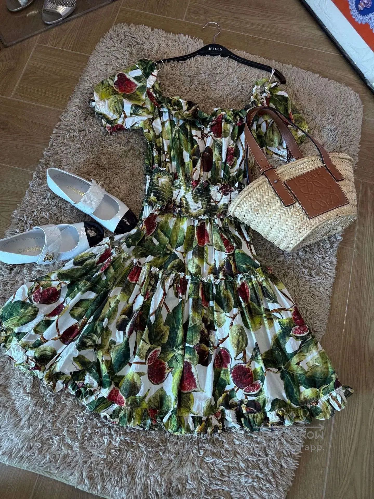 Dolce & Gabbana Dolce & Gabbana Fig Print Off-Shoulder Dress. Size M / US 6-8 / IT 42-44 - 1 Thumbnail