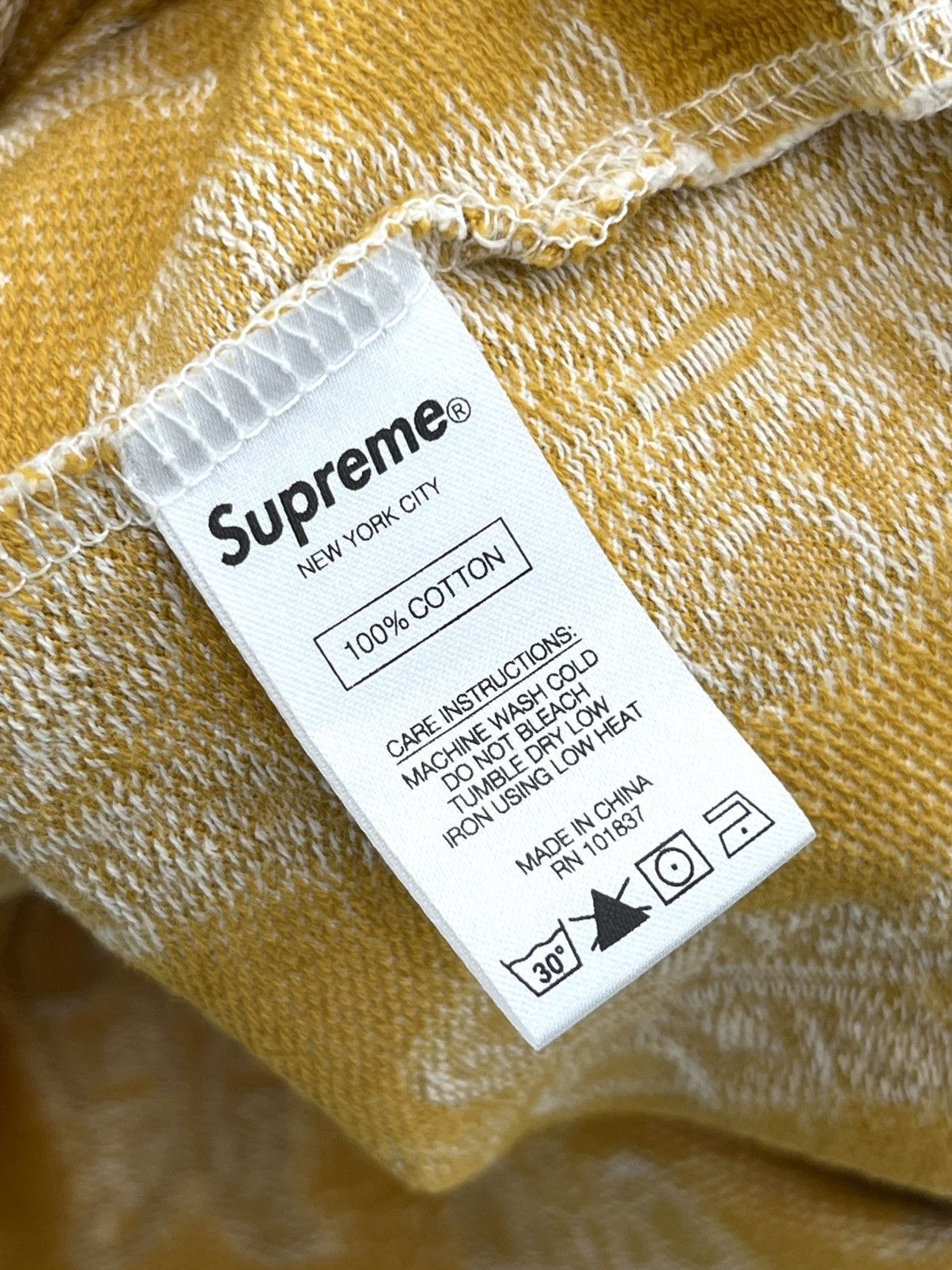 Supreme Supreme Butterfly Jacquard Sweater Yellow Cream Medium SS18 Size US M / EU 48-50 / 2 - 6 Thumbnail