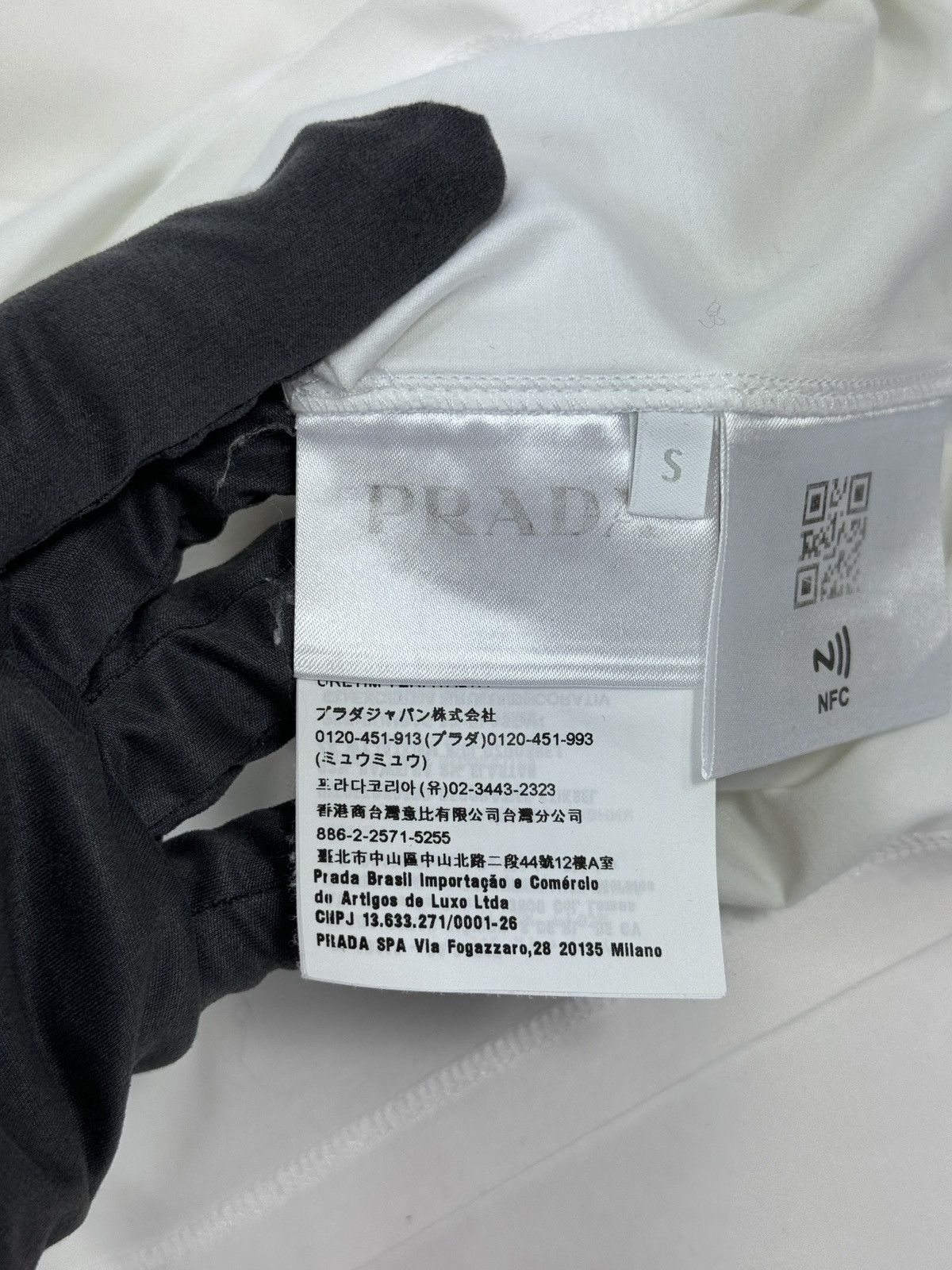 Prada LOGO PRINT T-SHIRT Size US S / EU 44-46 / 1 - 8 Thumbnail