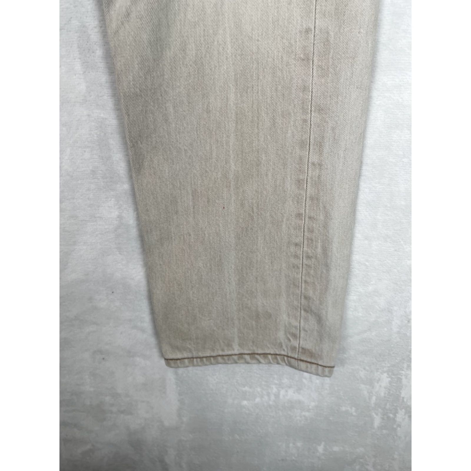 Levi's VINTAGE Levi’s 501 Jeans Denim Brown Beige 30x27 Mens Regular 5-Pocket Distressed Stained Medium Wash USA Mexico 90s Grunge Pattern Vintage Size US 30 / EU 46 - 6 Thumbnail