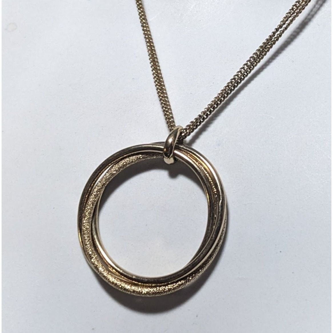 Other Gold Interlocking Circles Pendant Necklace Size ONE SIZE - 10 Thumbnail