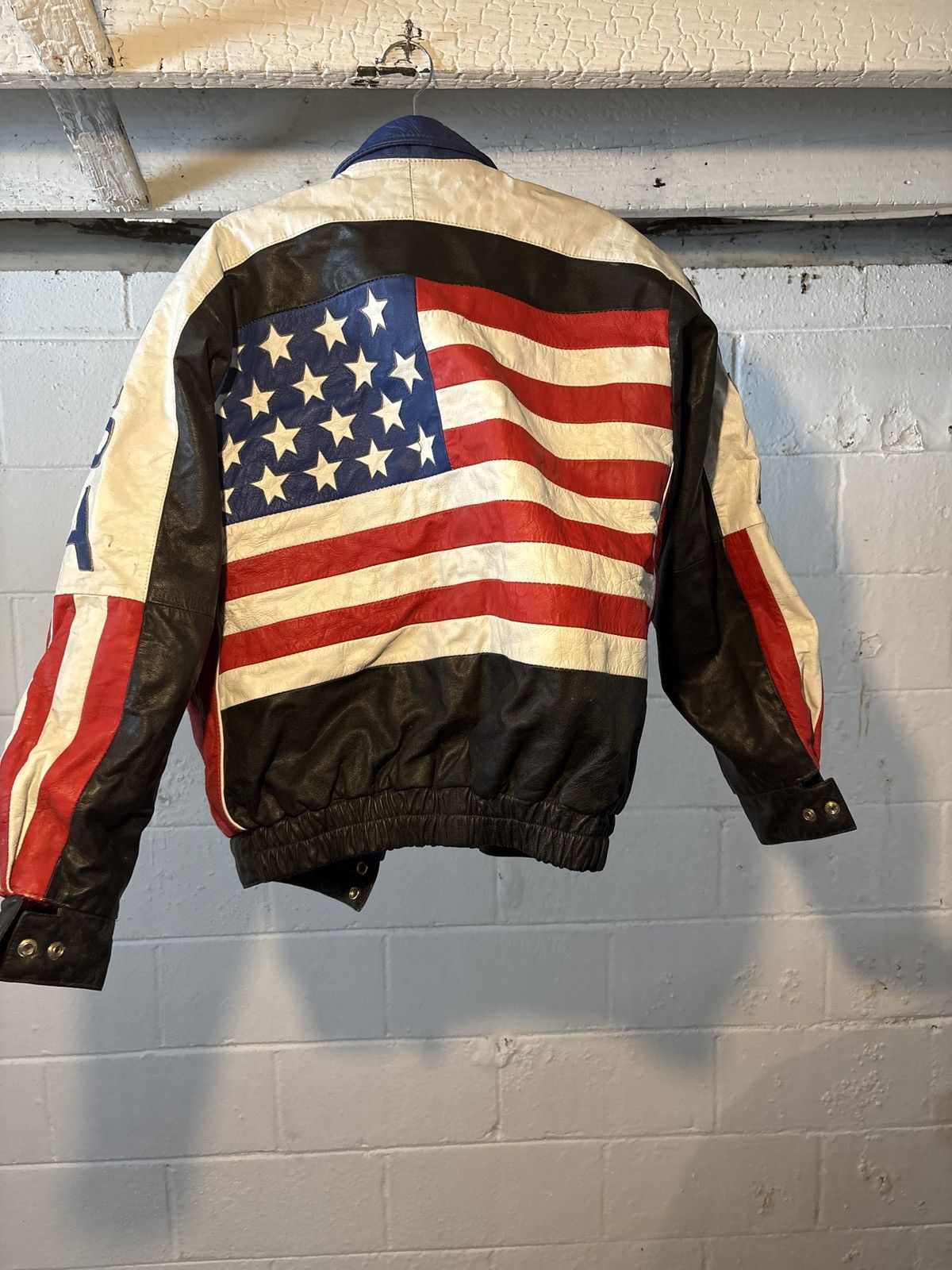 Vintage USA FLAG leather jacket Size US L / EU 52-54 / 3 - 1 Thumbnail