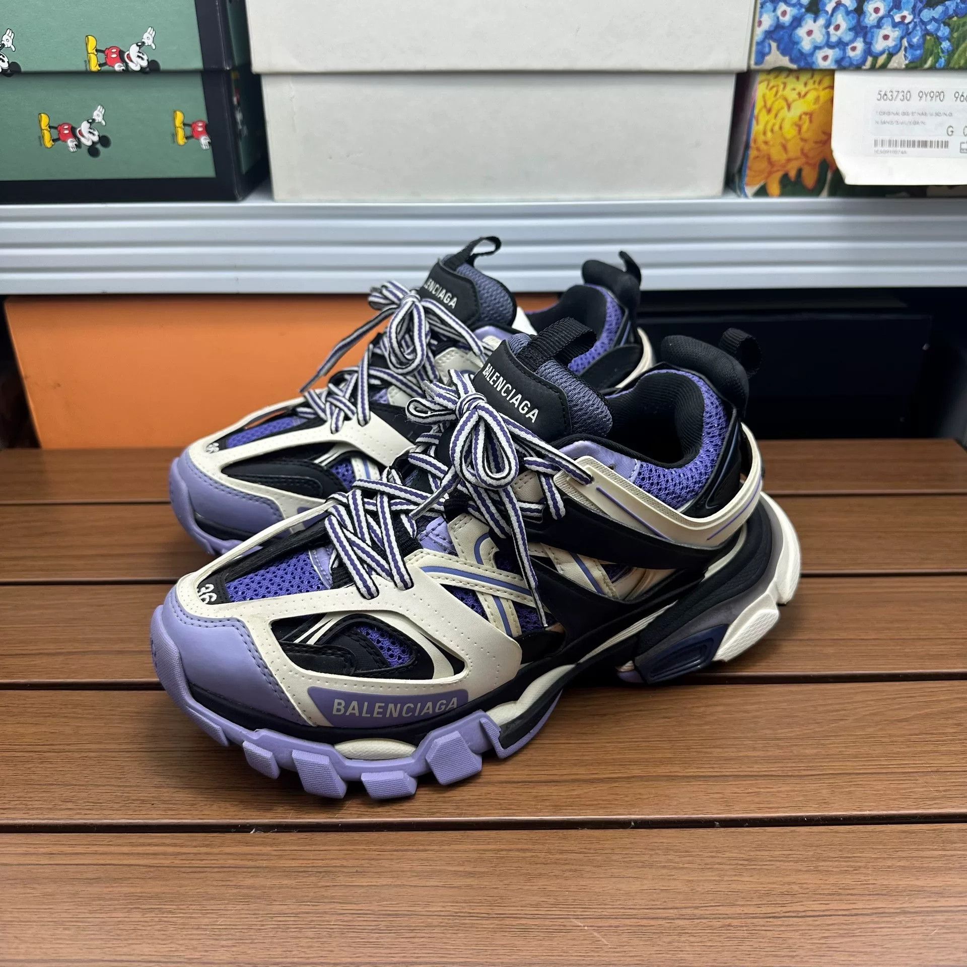 Balenciaga Balenciaga Purple Lowtop Sneakers it_36 Women Size US 6 / IT 36 - 1 Thumbnail