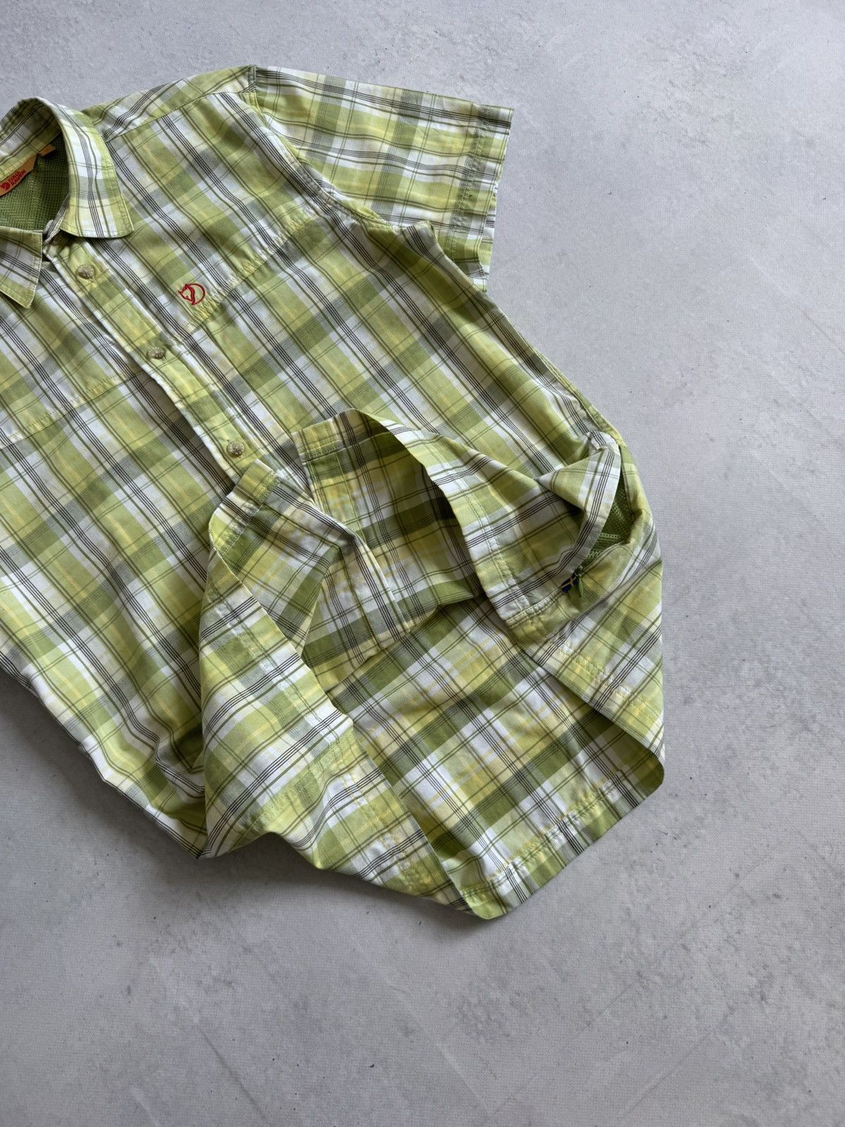 Fjallraven Fjällräven Short Sleeve Men’s Lightweight Outdoor Shirt Size US L / EU 52-54 / 3 - 9 Thumbnail