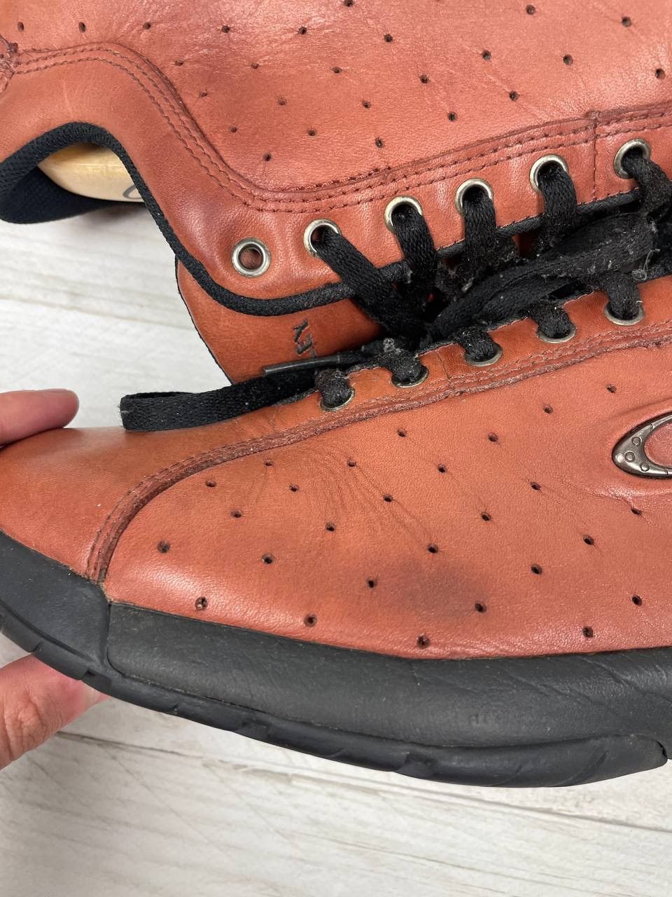Oakley Vintage Oakley FACTORY PILOT Software Leather Sneakers 2002 Size US 10 / EU 43 - 14 Thumbnail
