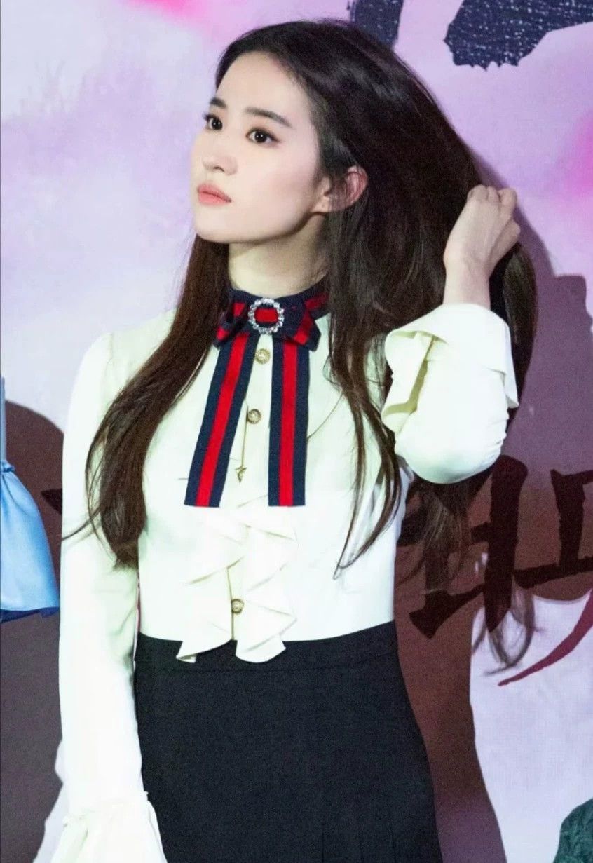 Gucci Gucci Bow High Waist Elastic XS Liu Yifei Dress Size XS / US 0-2 / IT 36-38 - 8 Thumbnail