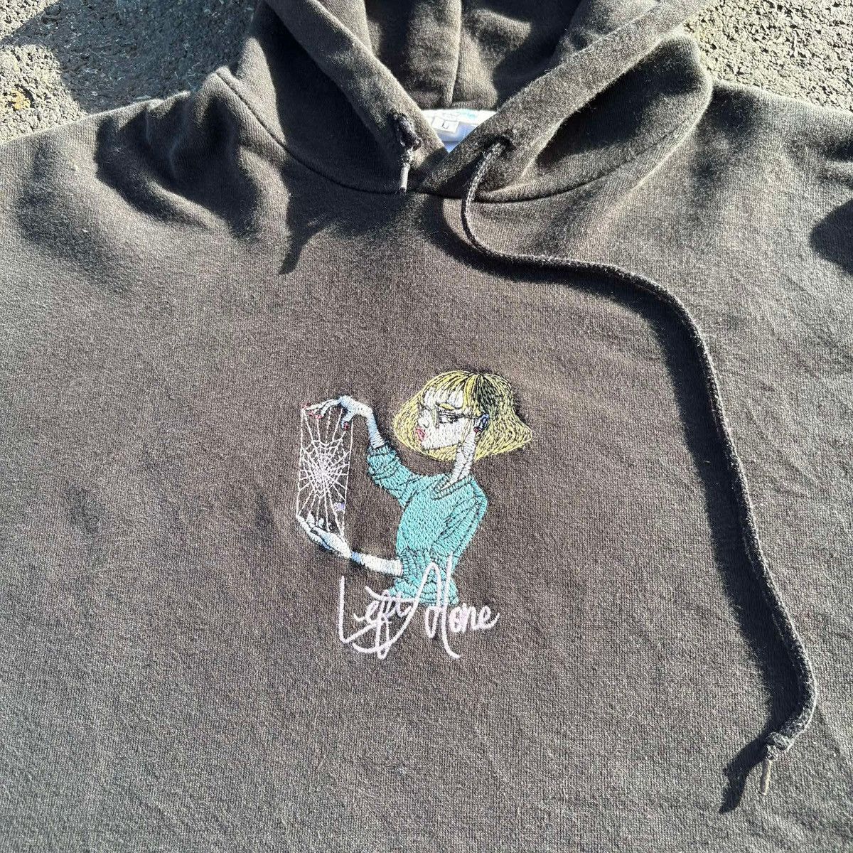 Vintage Left Alone Japan Embroidery Hoodie Spider Web Graphic Faded Size US M / EU 48-50 / 2 - 10 Thumbnail
