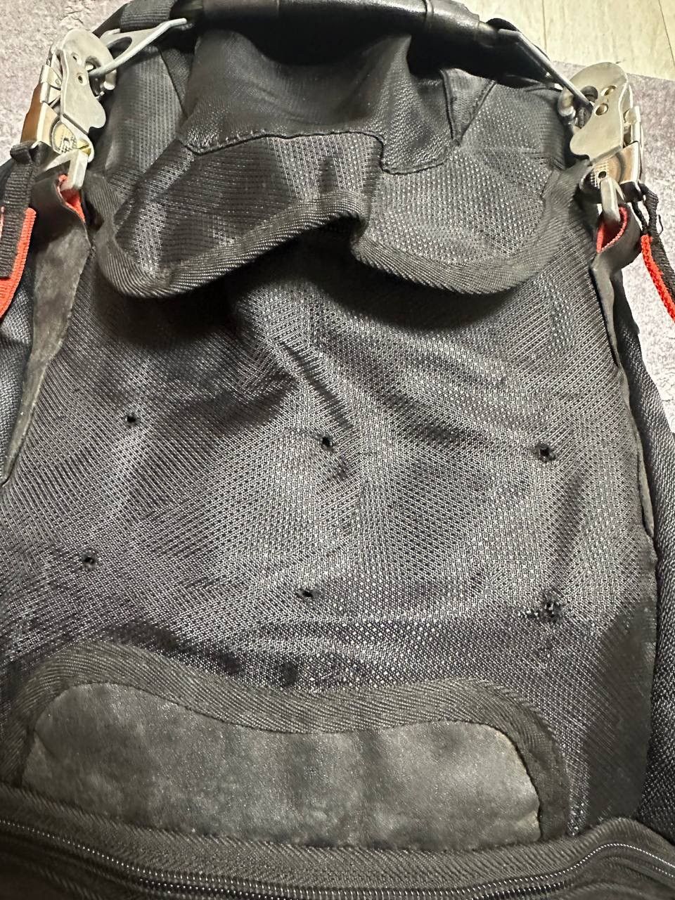Oakley × Vintage Vintage Oakley Y2K Sling Bag Bag Pack Size ONE SIZE - 8 Thumbnail