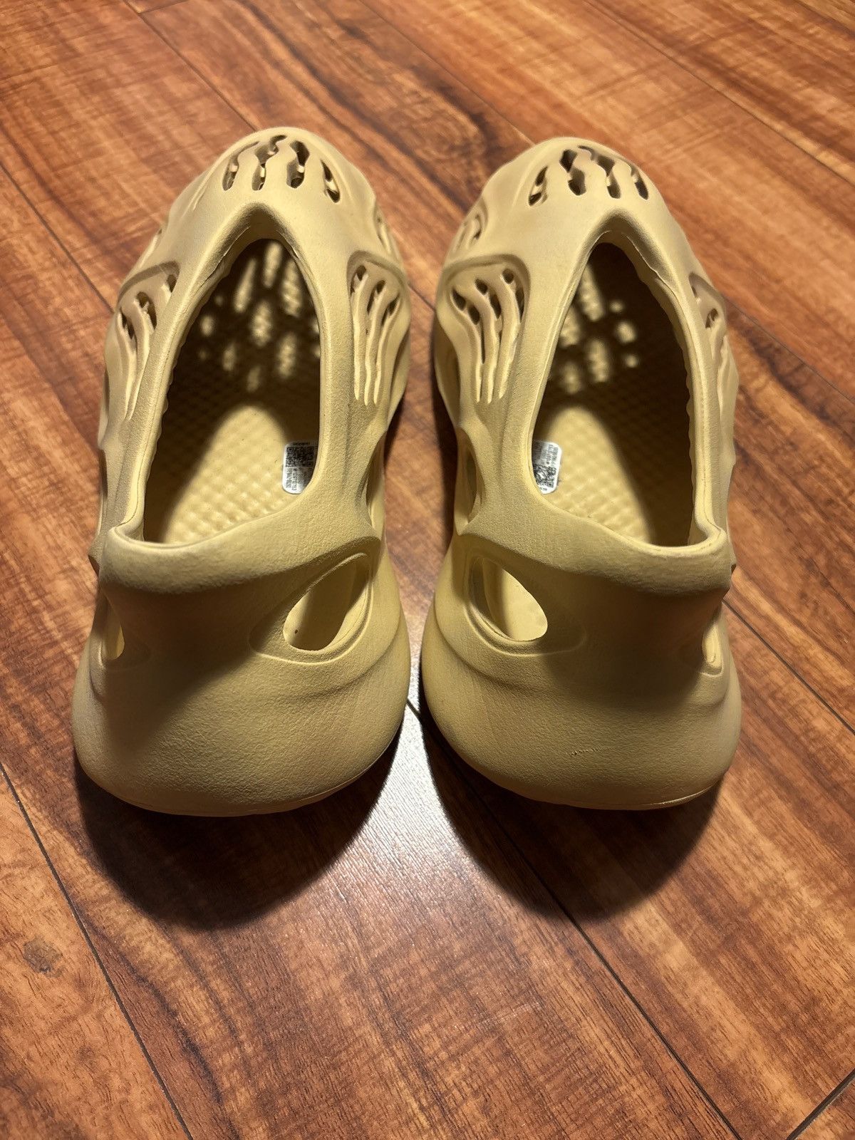 Yeezy adidas Yeezy Foam Runner "Sulfur" Size US 11 / EU 44 - 4 Thumbnail