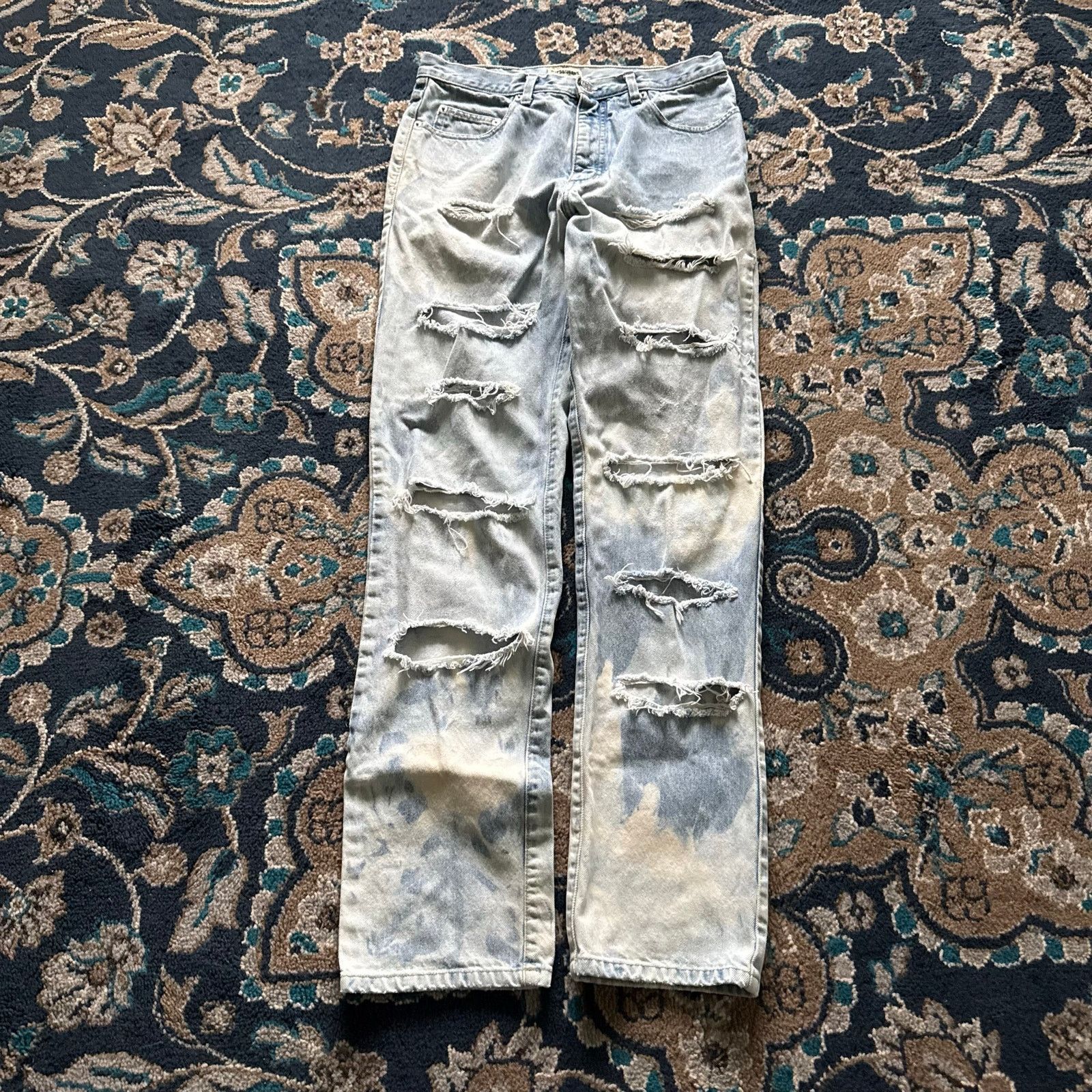 Guess Vintage Guess Distressed Jeans Size US 31 - 1 Thumbnail