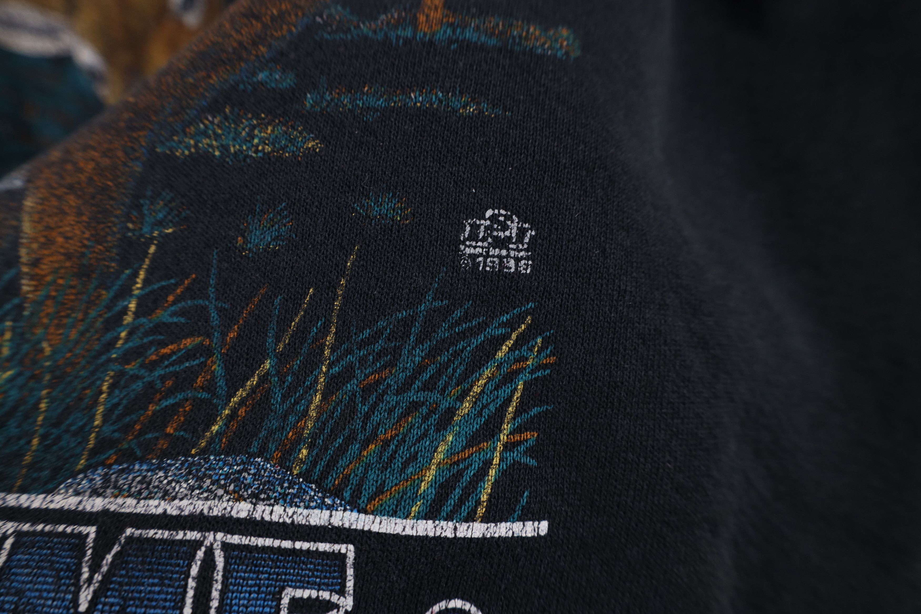 Vintage Vintage 90s Streetwear Deer Buck Sweatshirt USA Black Size US XXL / EU 58 / 5 - 6 Thumbnail