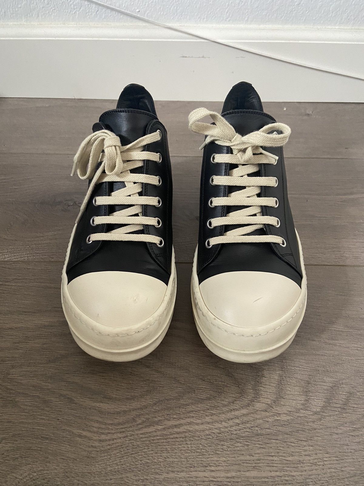 image of Rick Owens Low Sneaks Shoes in Black, Men's (Size 9)