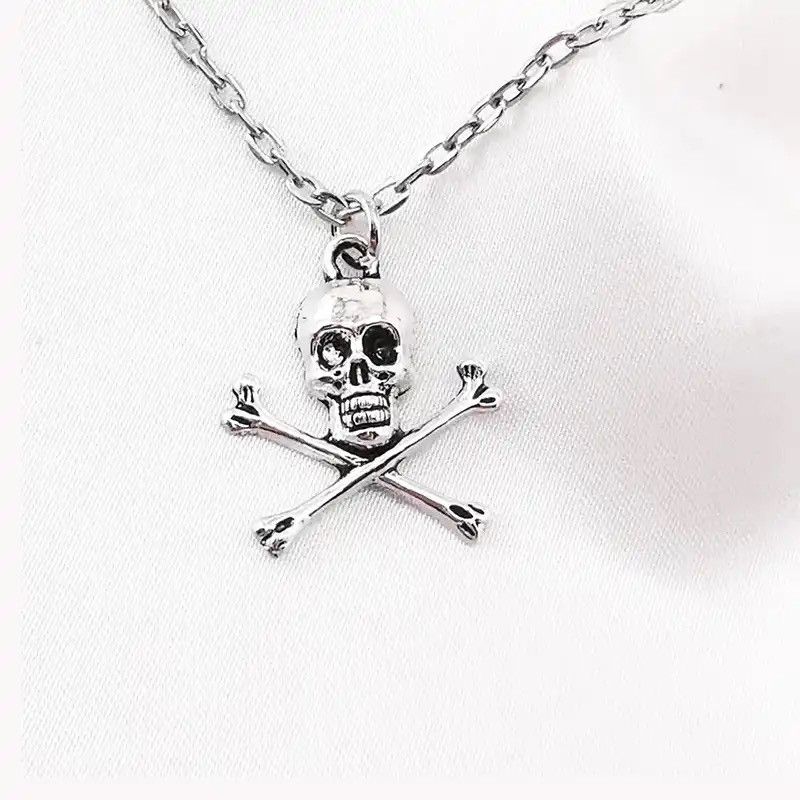 Vintage Skull Pendant Necklace Vintage Chain Grunge Jewelry Size ONE SIZE - 4 Thumbnail