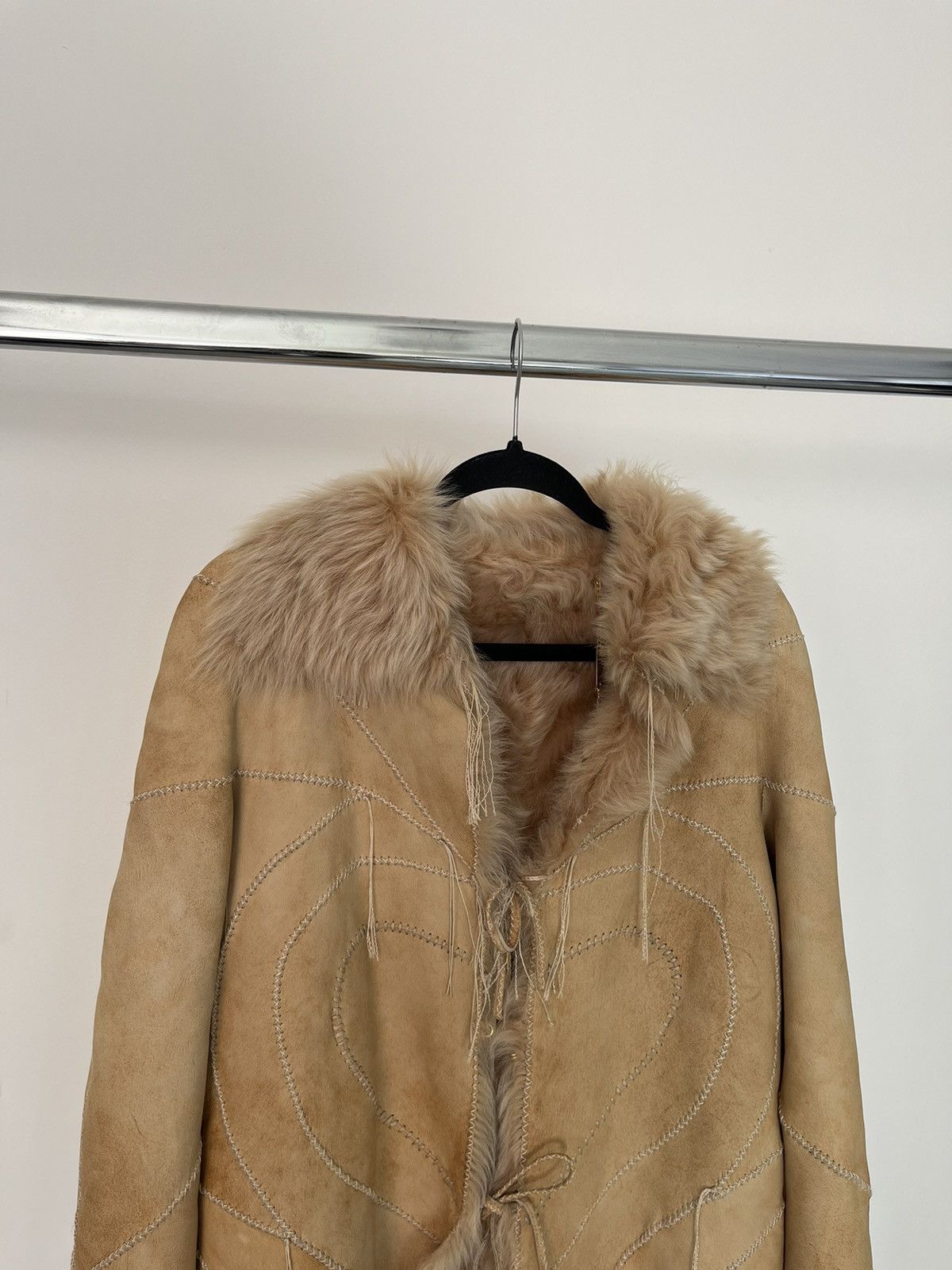 Roberto Cavalli Roberto Cavalli F/W2003 Beige Heart Leather Fur Lace Jacket Size US S / EU 44-46 / 1 - 4 Thumbnail