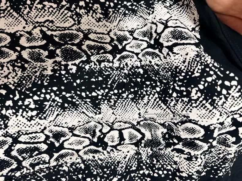 Saint Laurent Paris Saint Laurent Paris Black Snake Print Short-Sleeve T-Shirt Size US XXL / EU 58 / 5 - 3 Thumbnail