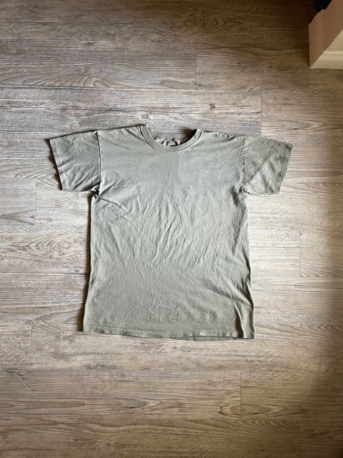 Vintage Olive Single stitch blank tee Size US M / EU 48-50 / 2 - 1 Thumbnail