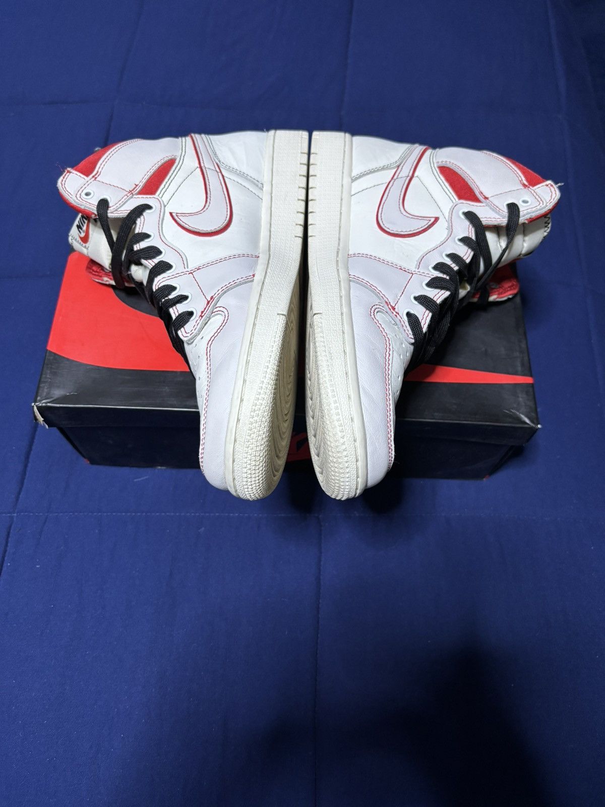 Jordan Brand Jordan 1 Retro High OG Phantom Gym Red 2019 Size 10 Size US 10 / EU 43 - 3 Thumbnail