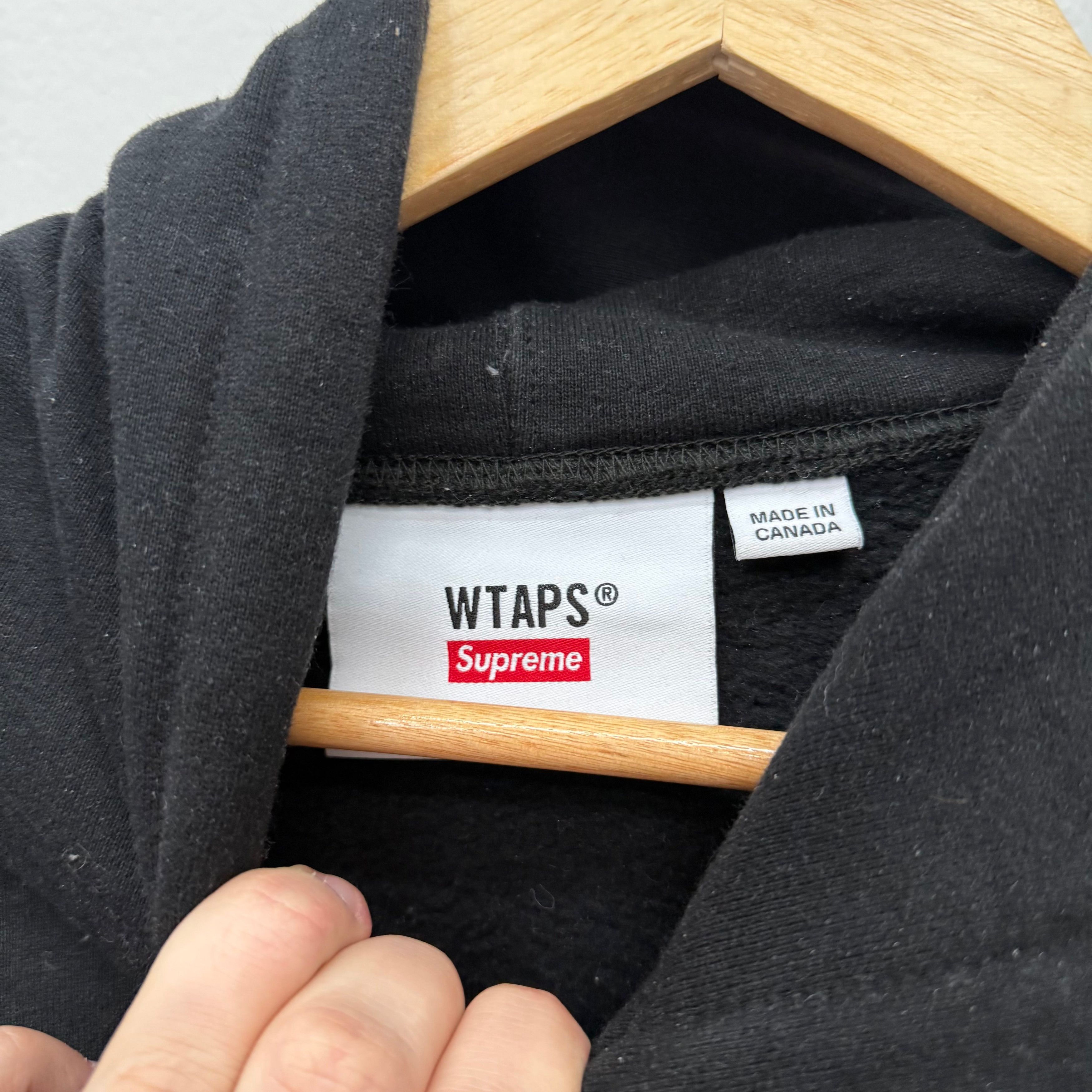 Supreme × Wtaps Supreme Wtaps Sic’Em Hoodie Black - Size M Size US M / EU 48-50 / 2 - 4 Thumbnail
