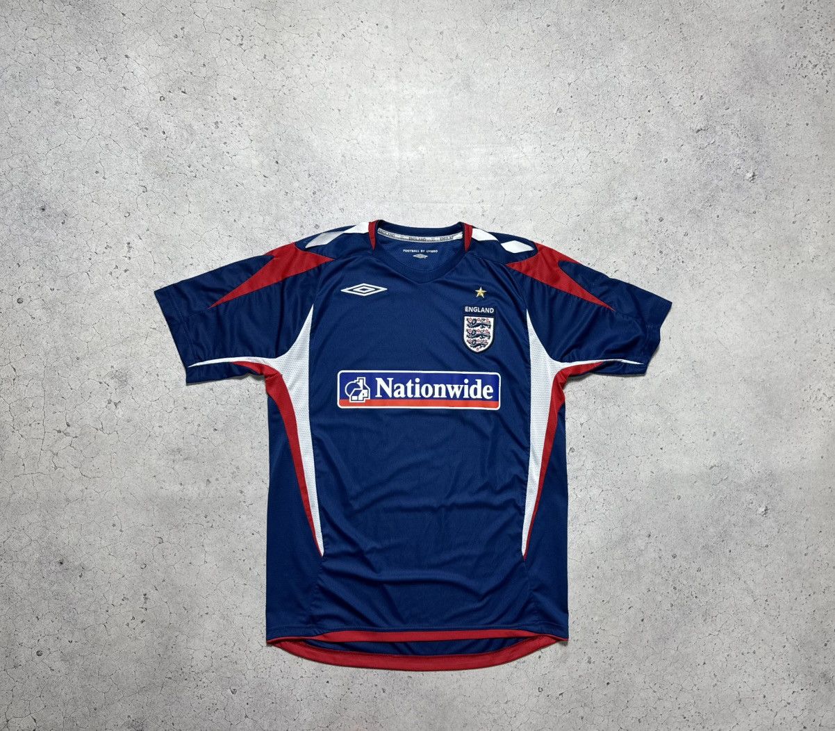 Umbro Umbro England Team Training 2005/2006 Soccer Jersey Vintage Size US M / EU 48-50 / 2 - 2 Thumbnail